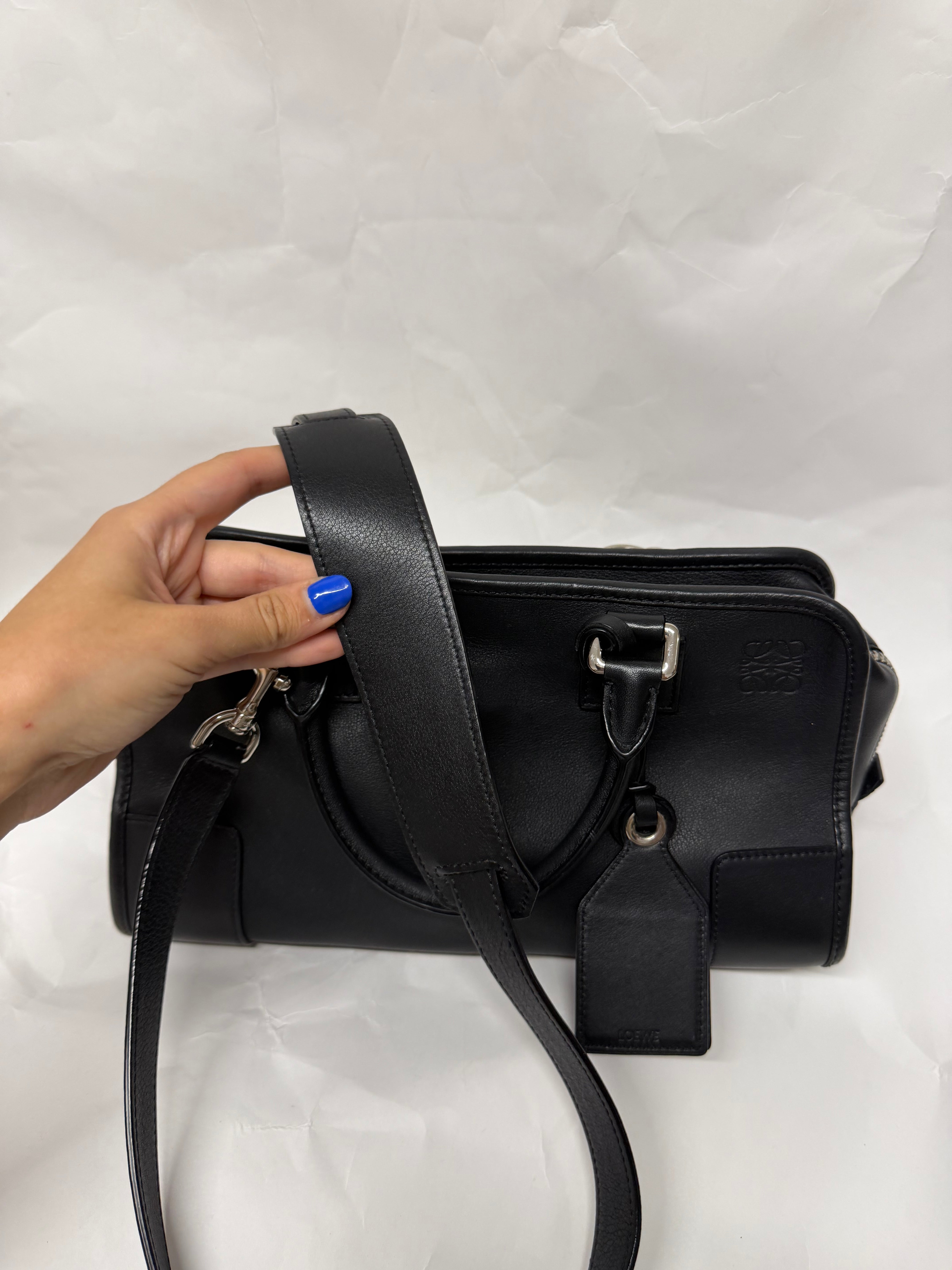 Loewe Amazona 28 | Piel Vacuno Negra Herrajes Paladio