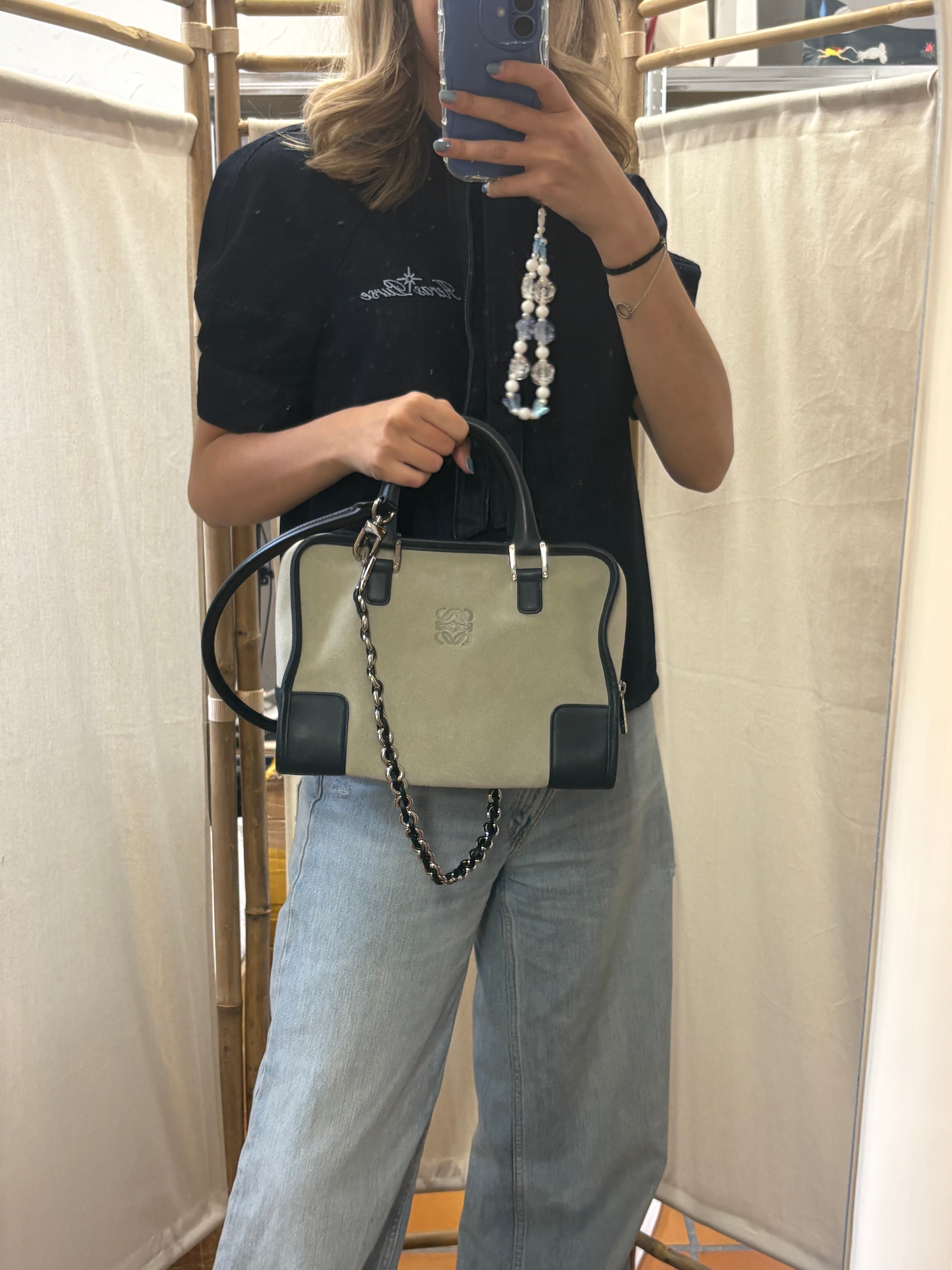 Loewe Amazona 27 Ante y Piel Verde Claro 2 bandoleras
