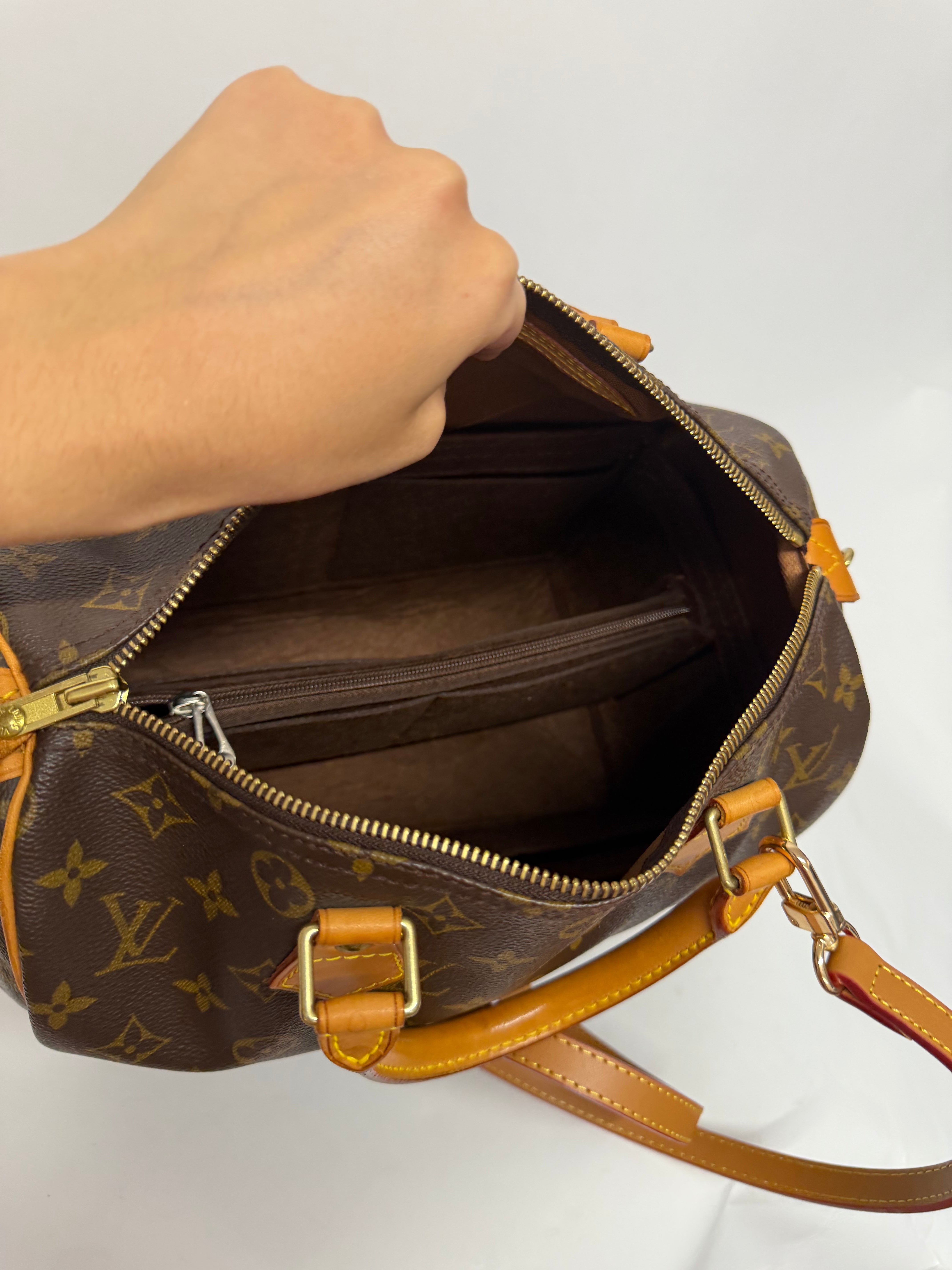 Louis Vuitton Speedy 30 Monogram TH0042