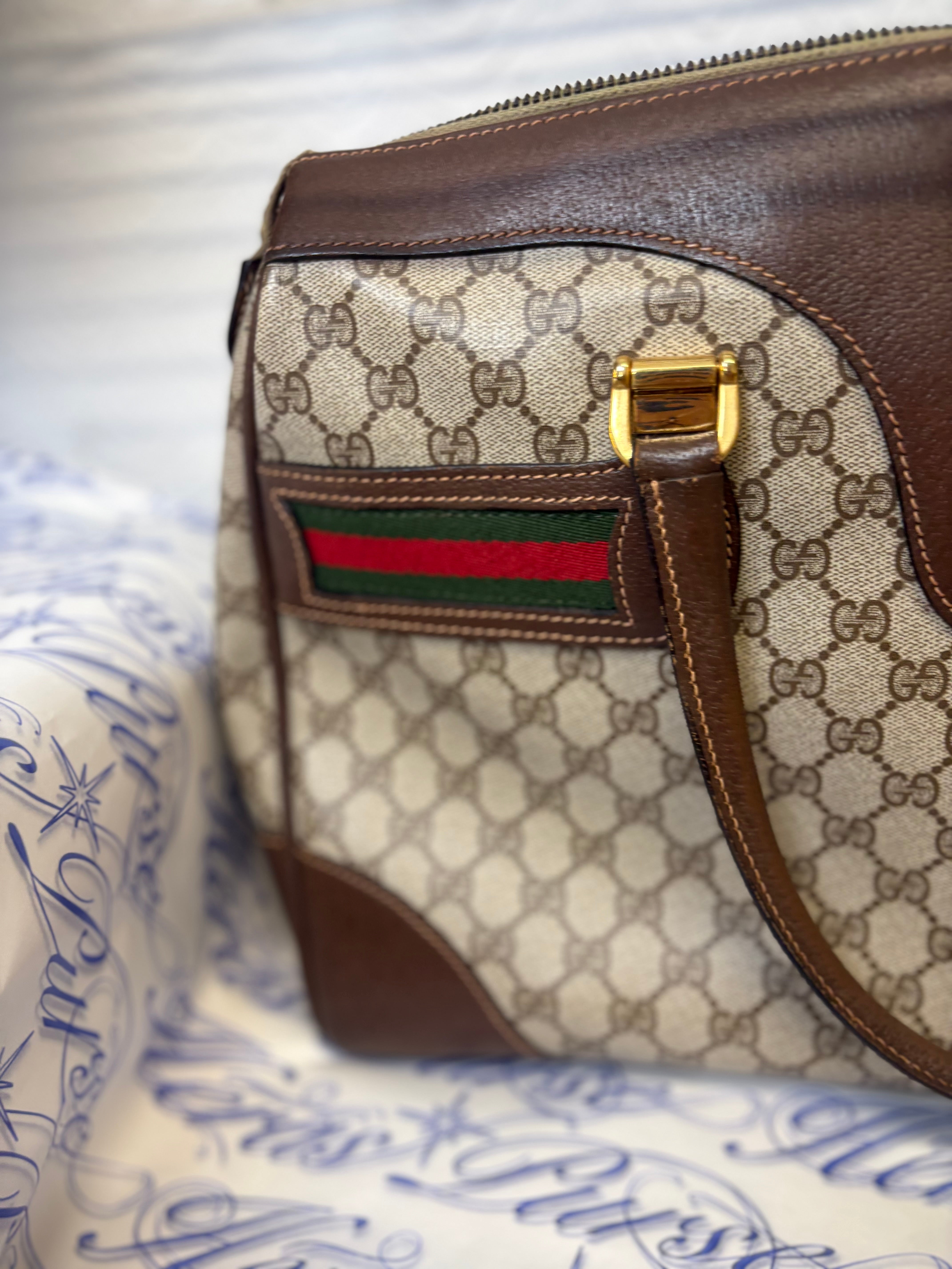 Gucci vintage gg supreme web boston XXL bag