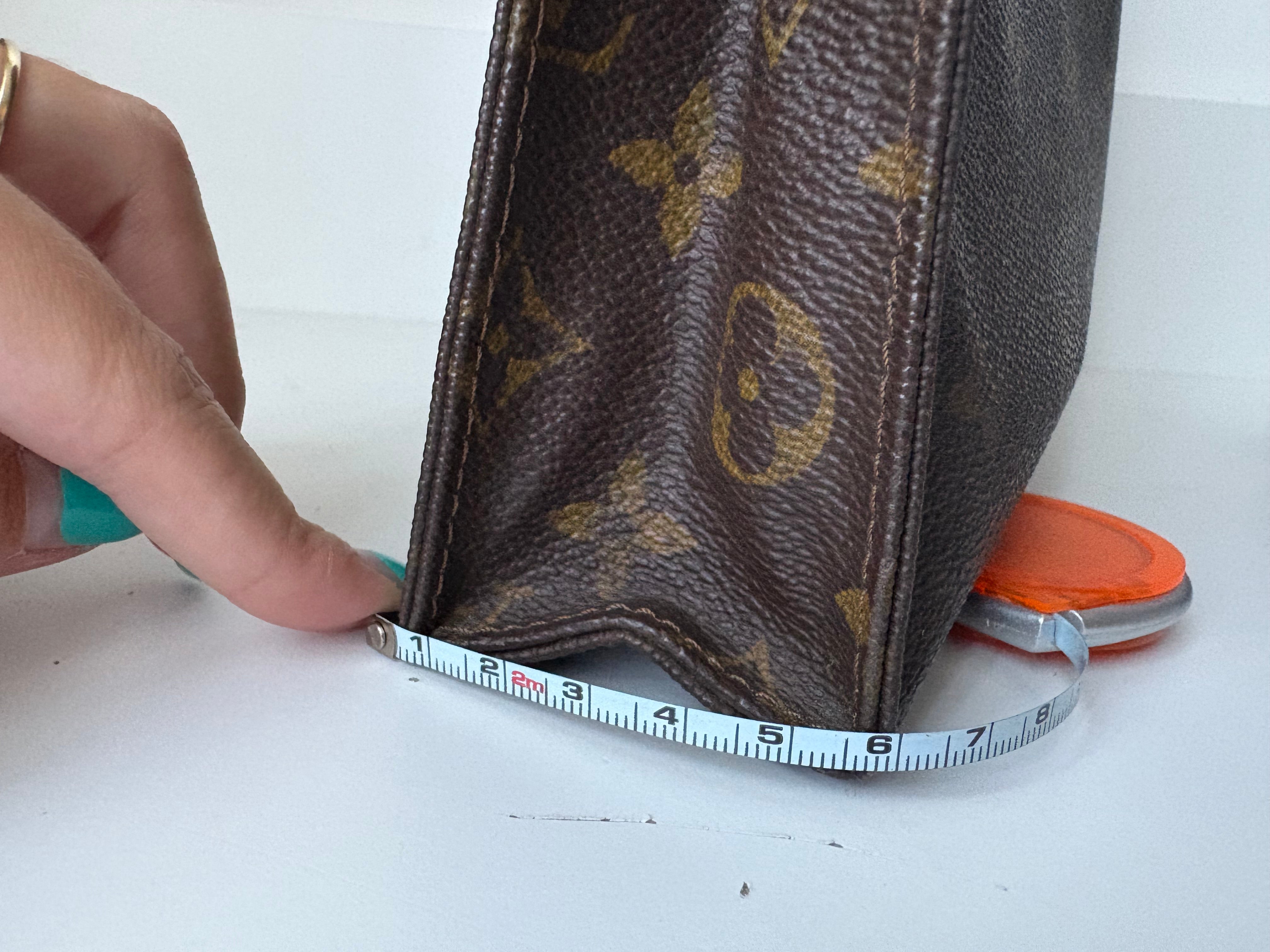 Louis Vuitton Pochette Toilette 26 Monogram – neceser vintage de colección