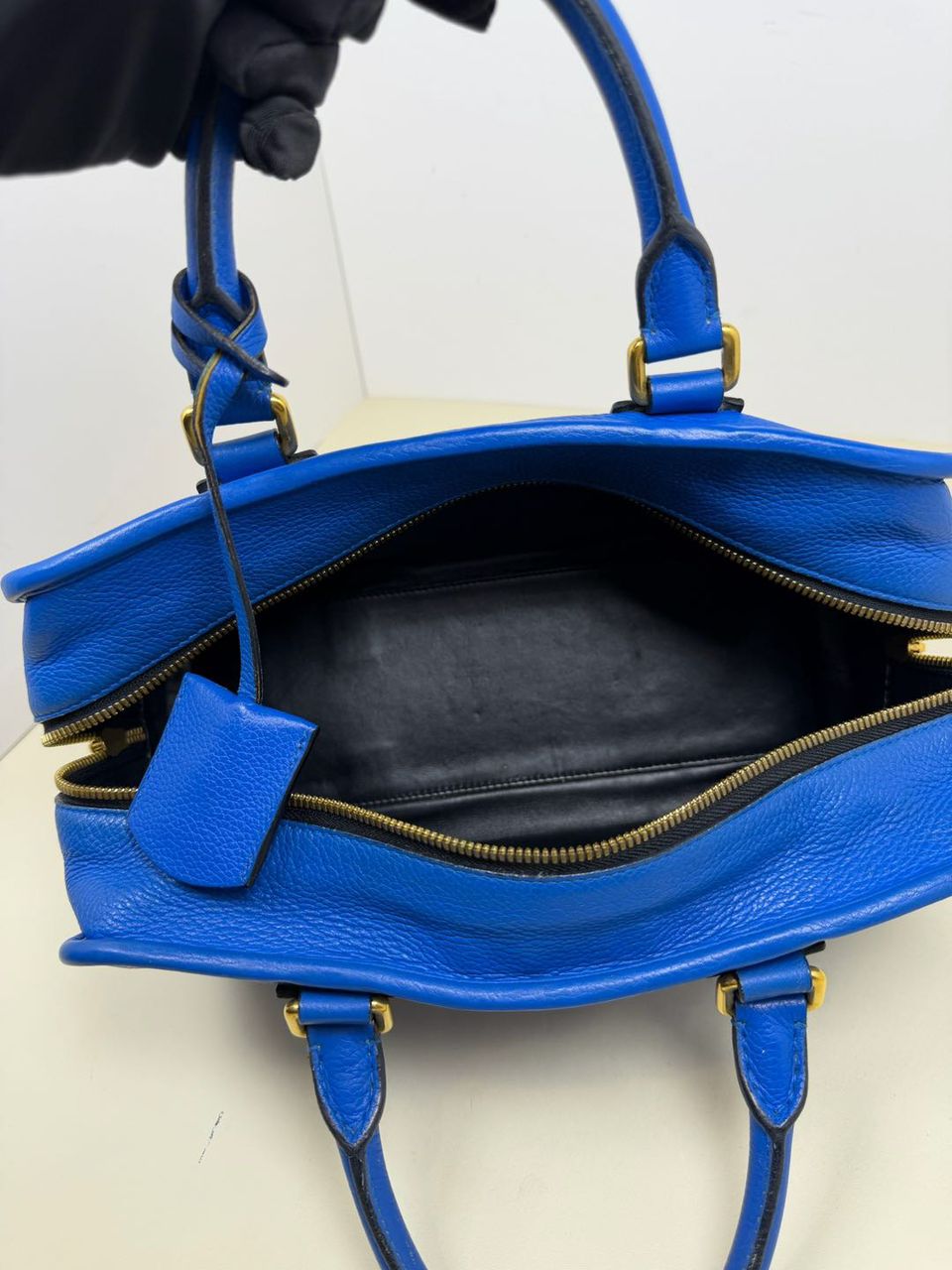 Loewe Amazona 28 azul electrico