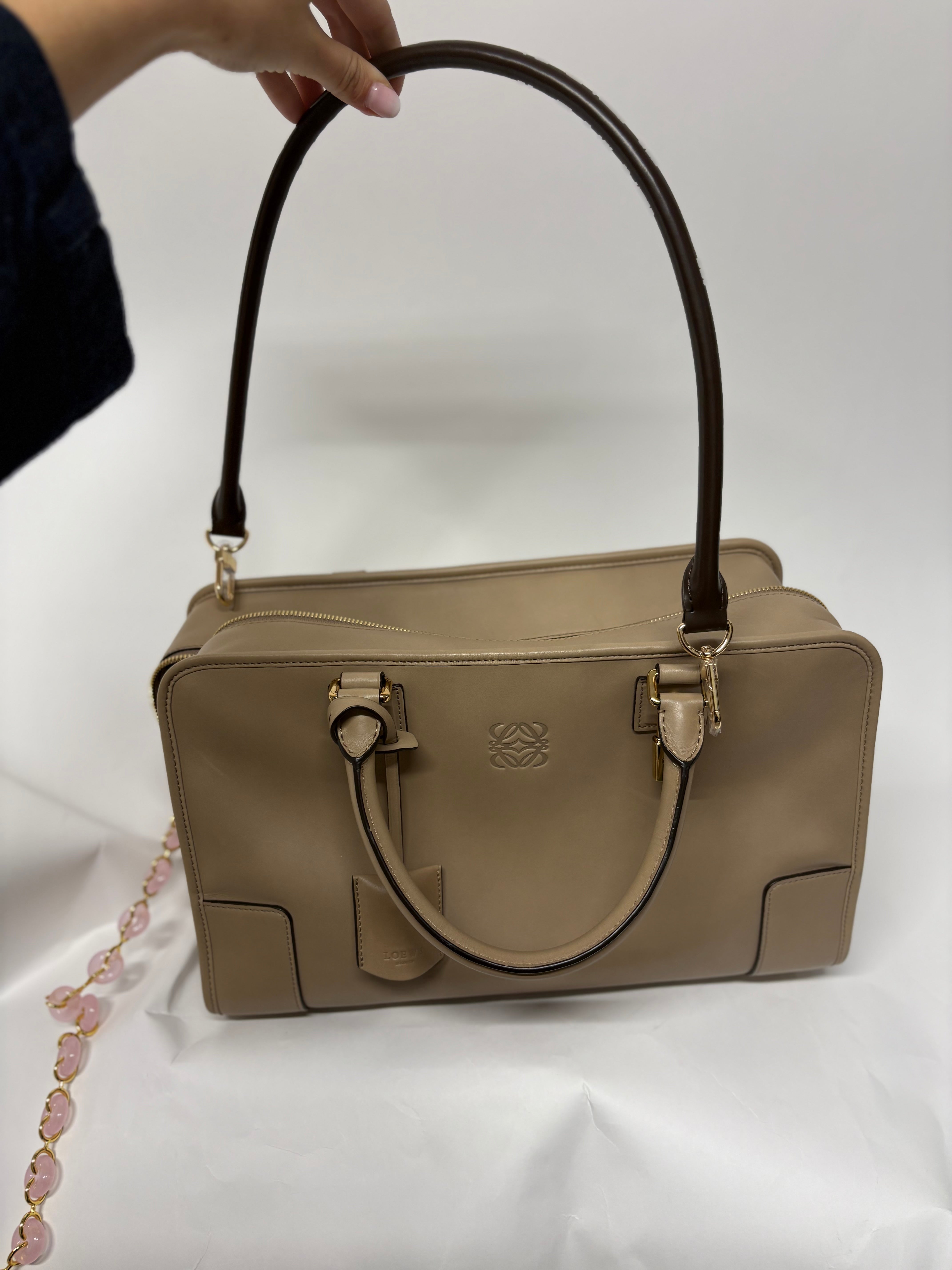 Loewe amazona 36 camel claro con bandoleras extra