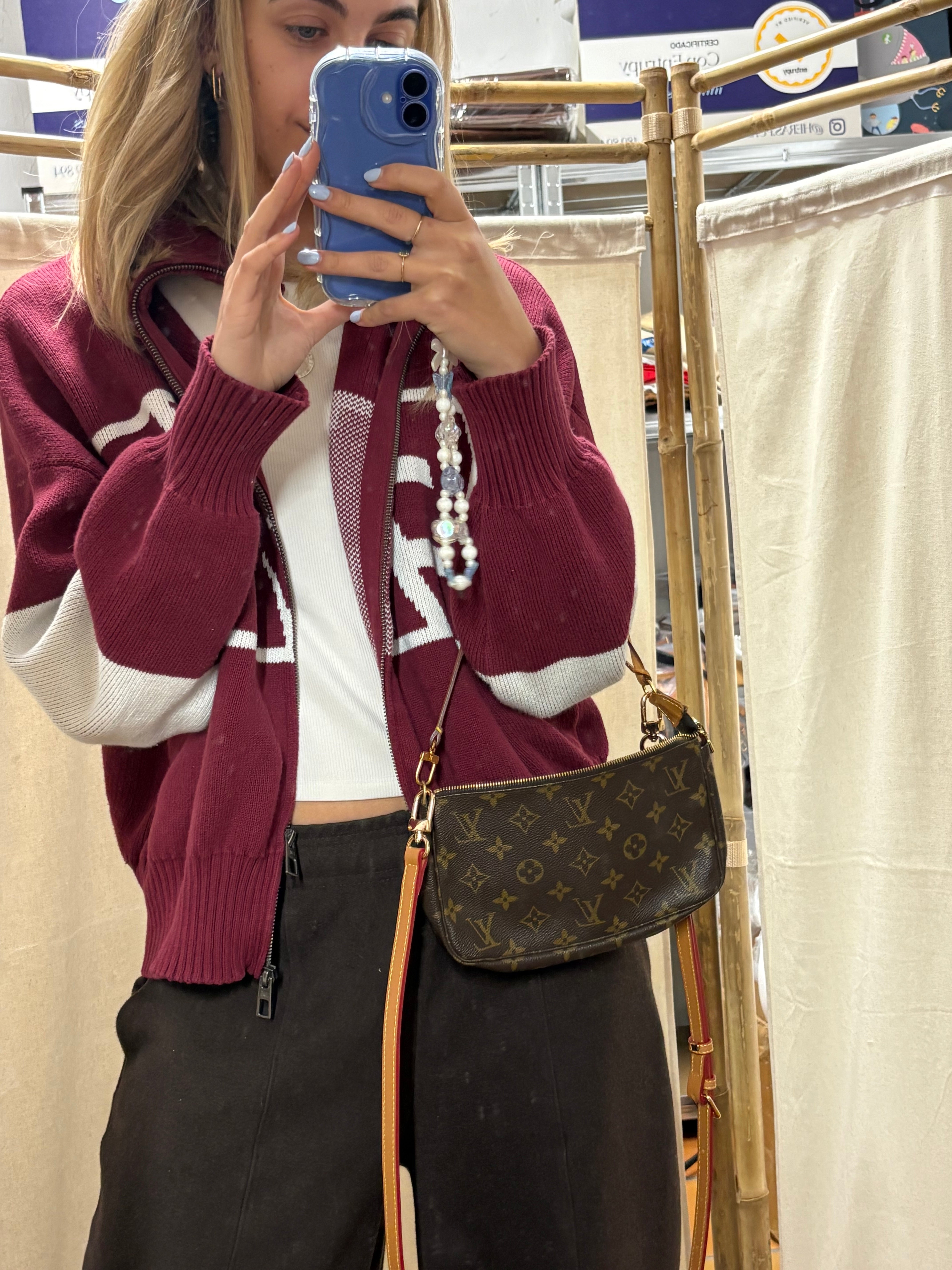 Louis Vuitton Pochette Accessoires monogram con 2 bandoleras extra