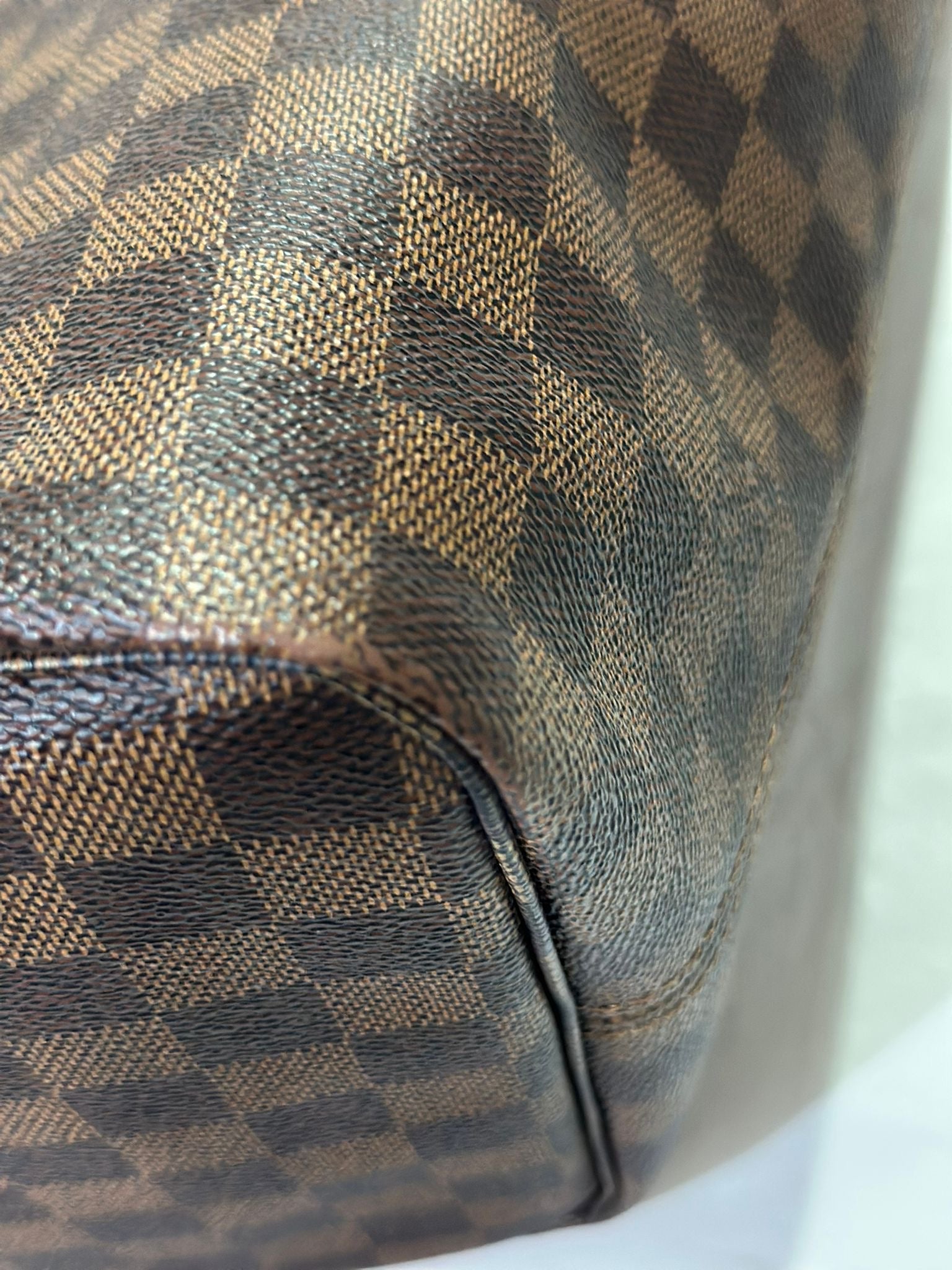 El Louis Vuitton Neverfull GM Damier Ebene