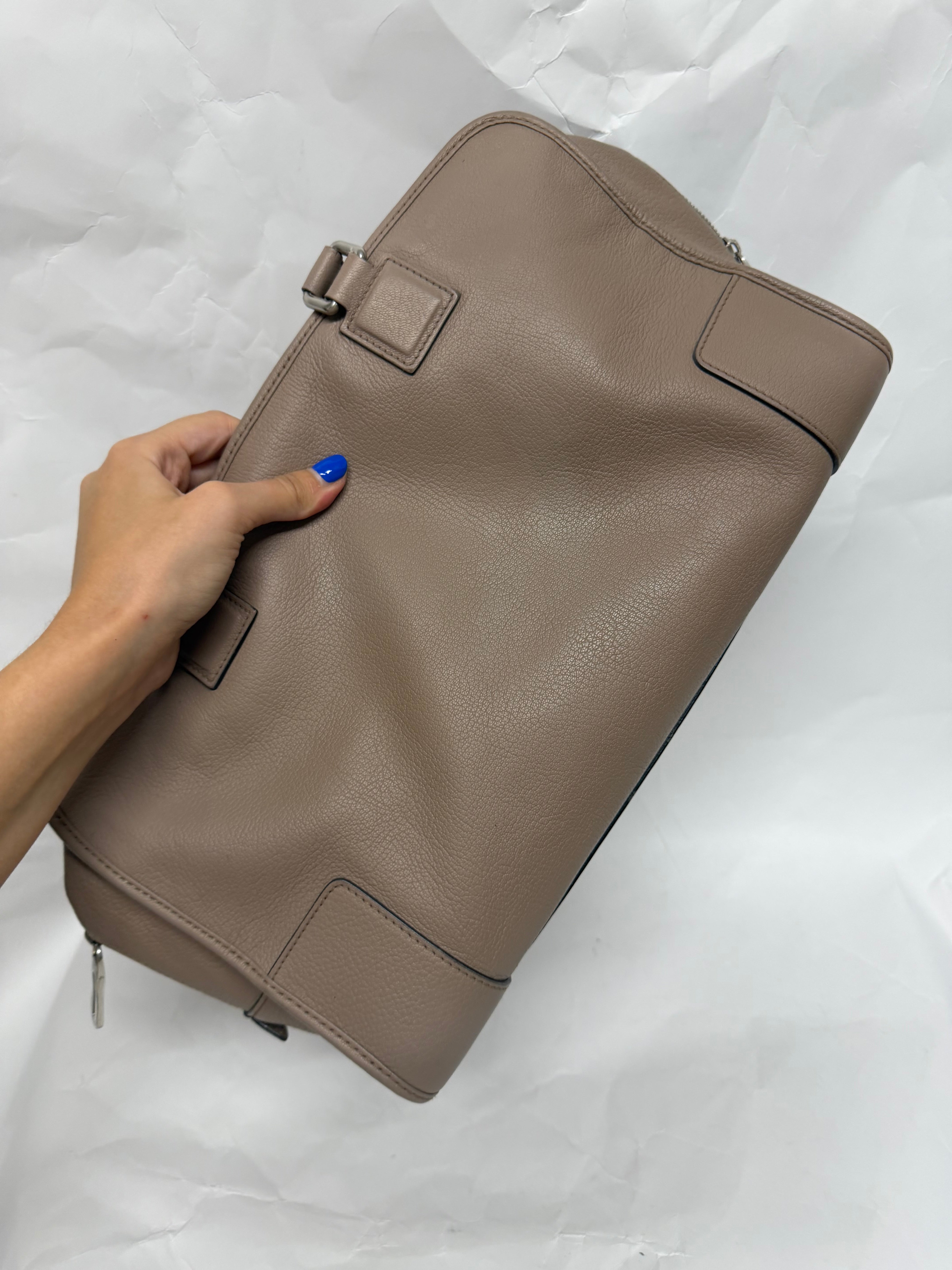 Loewe Amazona 36 | Piel Granulada Greige