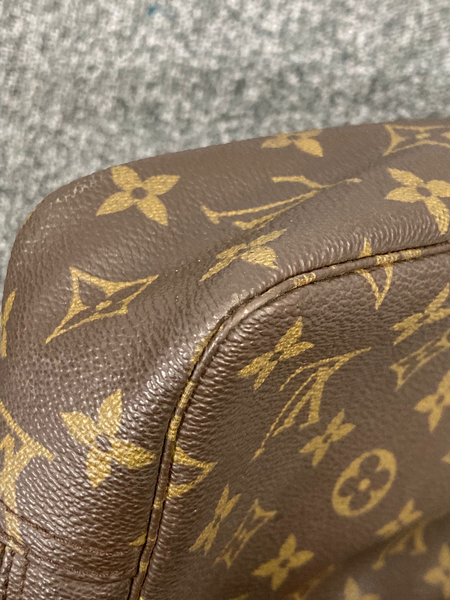 Louis Vuitton Trousse Toilette 23 – Canvas Monogram