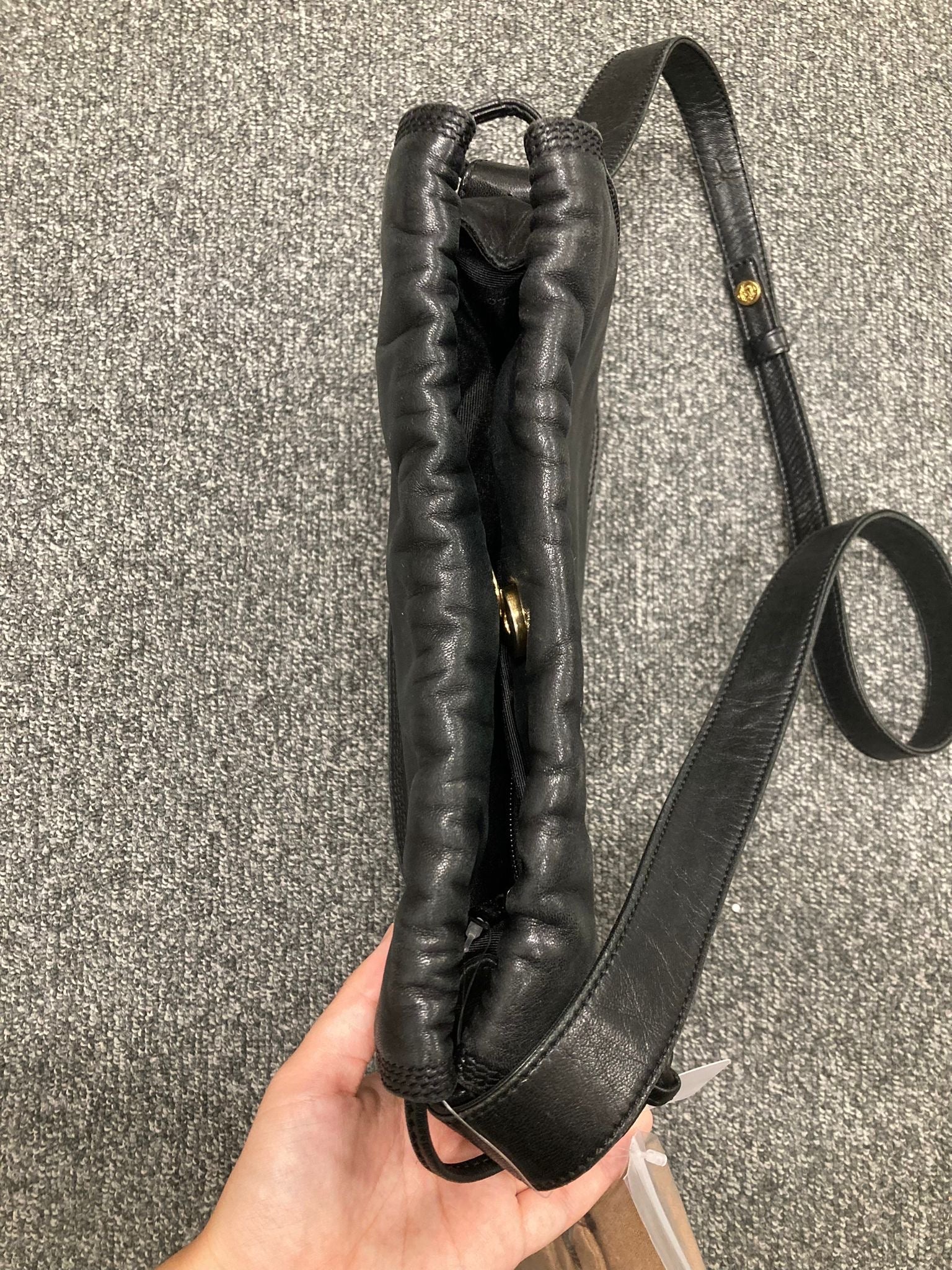 Loewe Flamenco Shoulder en piel negra pequeño