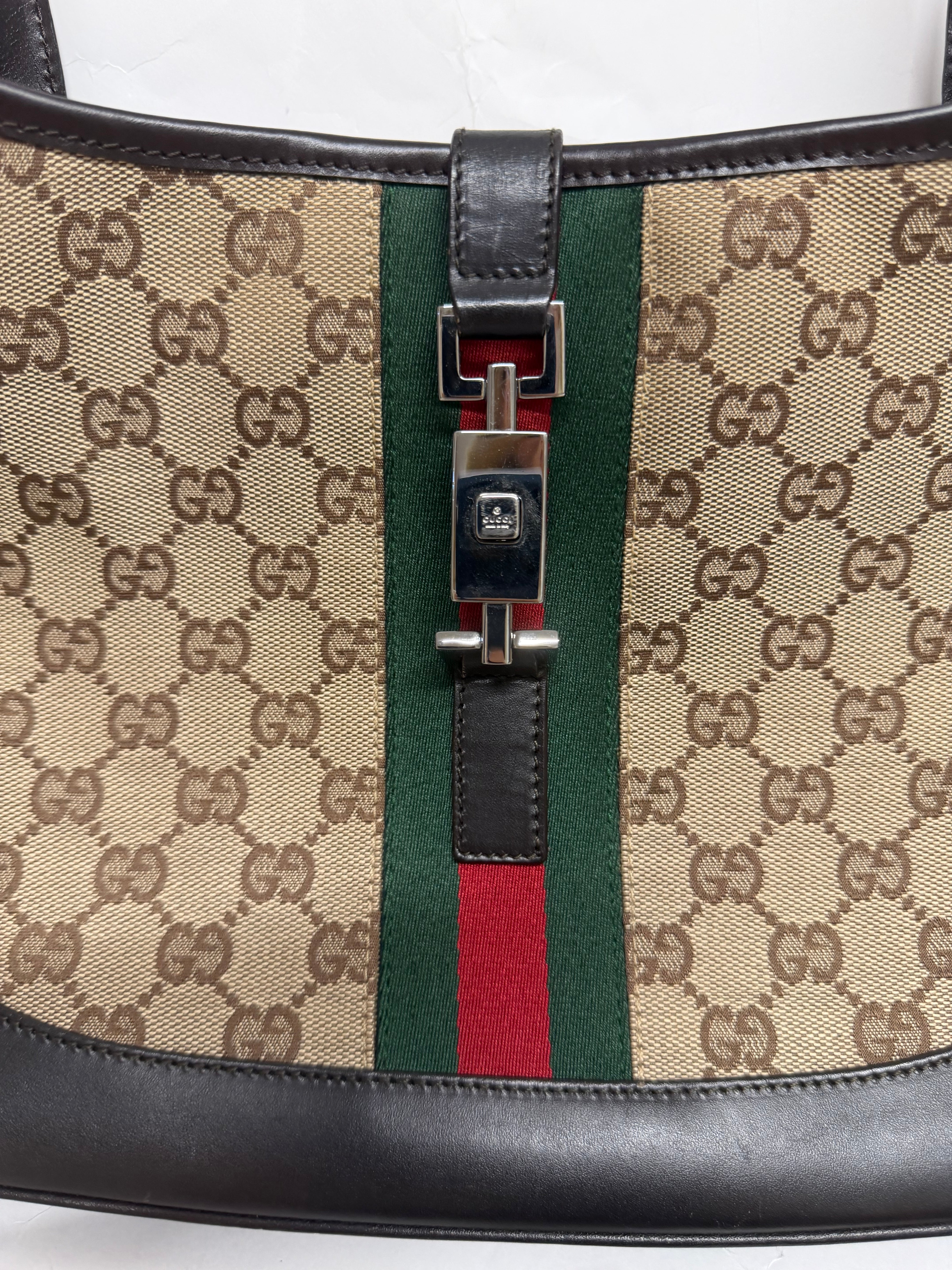Gucci Jackie GG Canvas Web pequeña con bandolera
