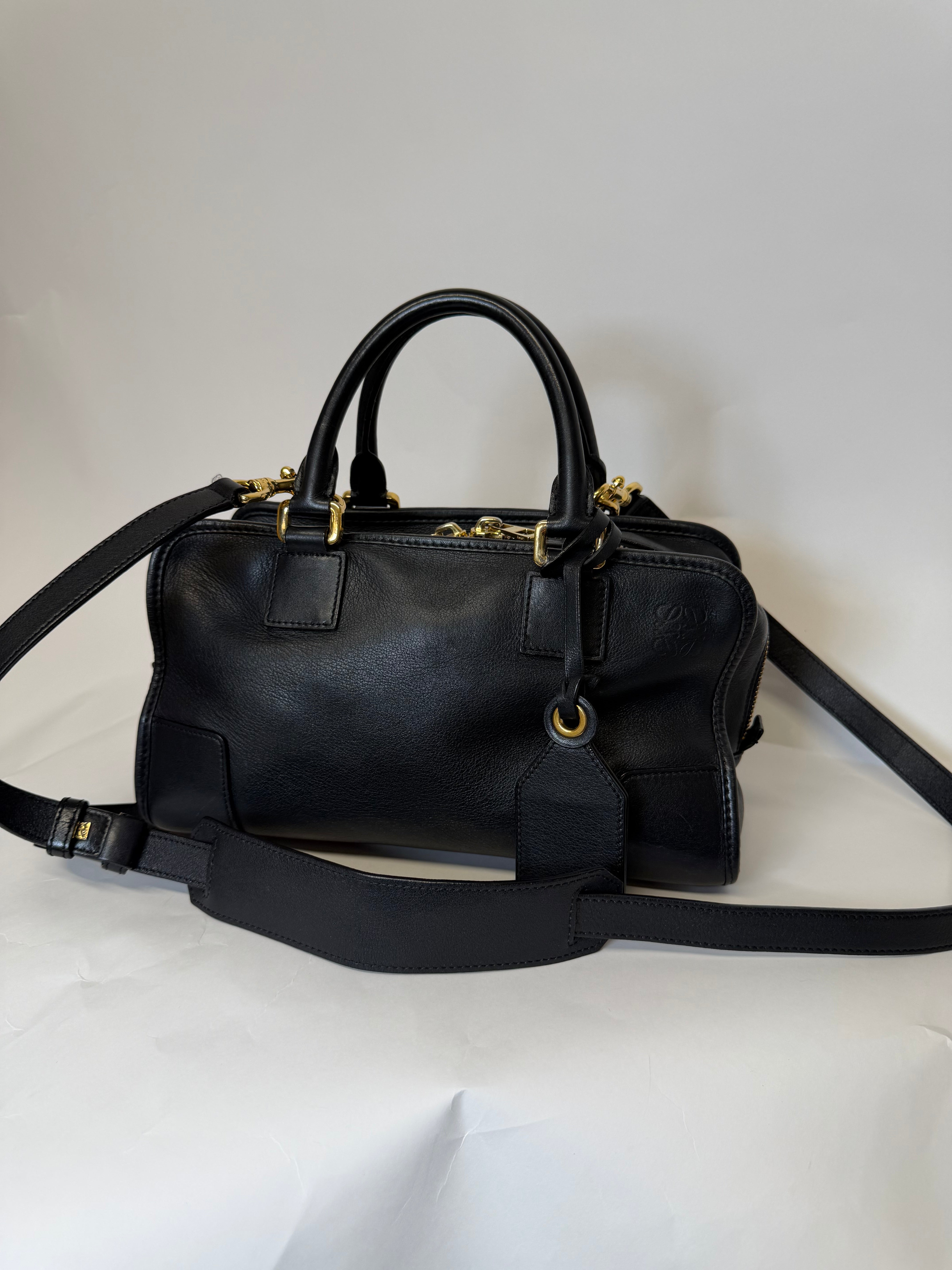 Loewe Amazona 28 Negro modelo nuevo con bandolera