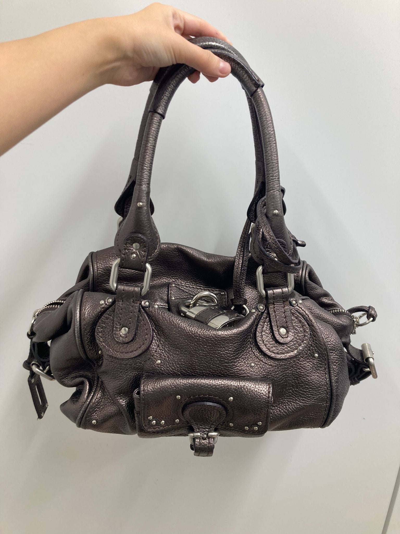 Chloé Paddington Metallic – Piel bronce