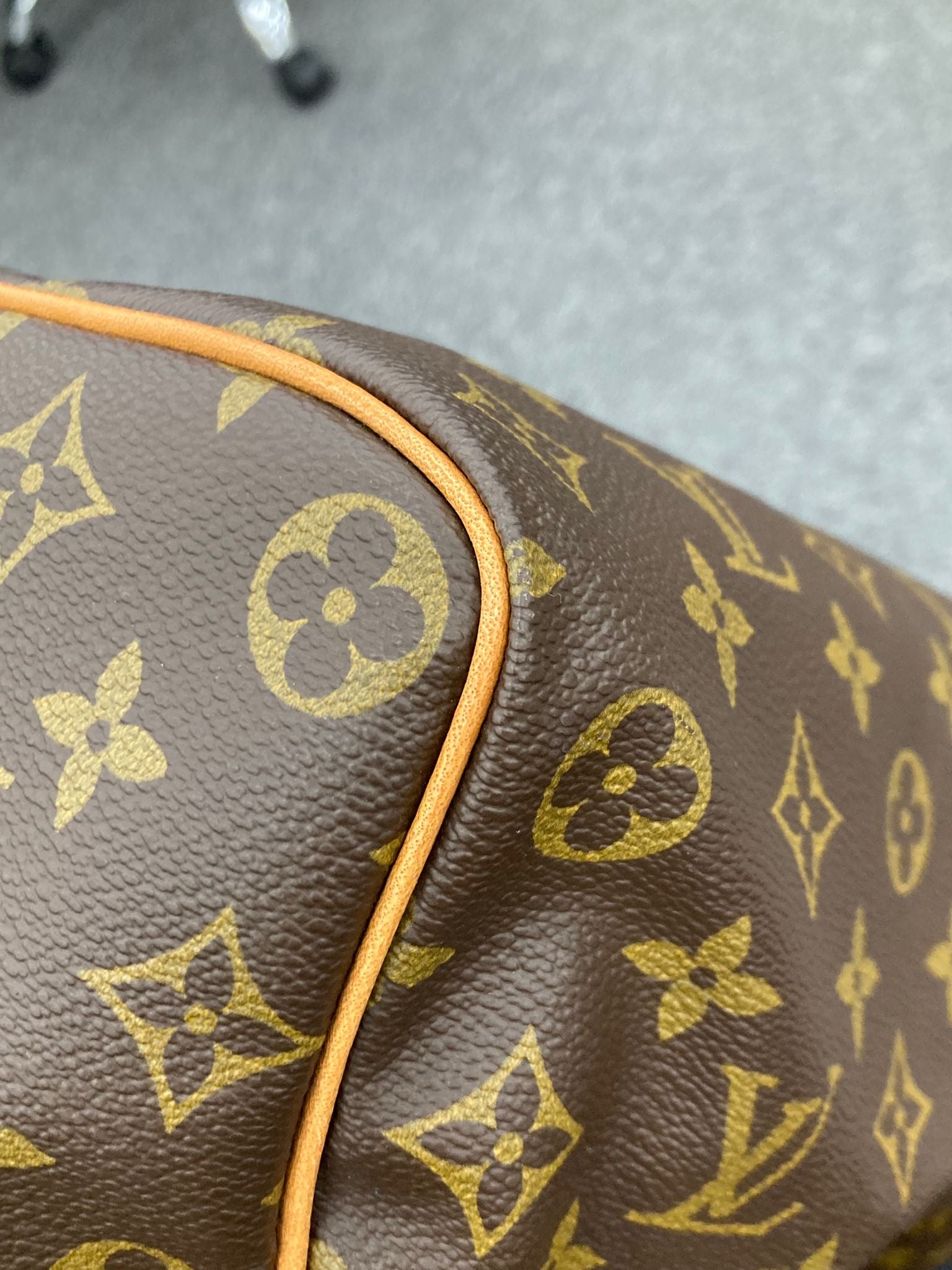 Louis Vuitton speedy 35 canvas monogram