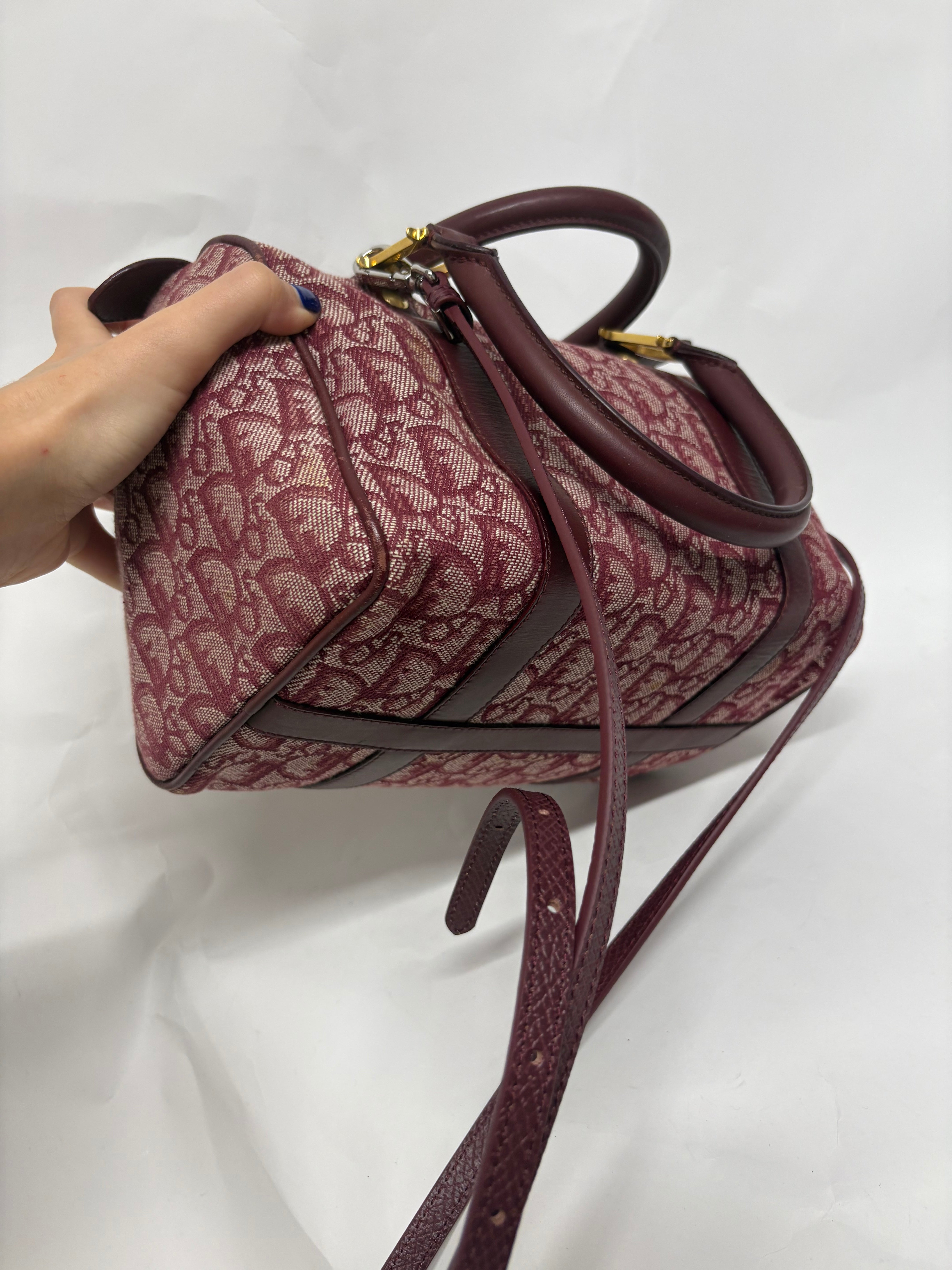 Christian Dior Boston Trotter Rojo Burdeos – Con Bandolera