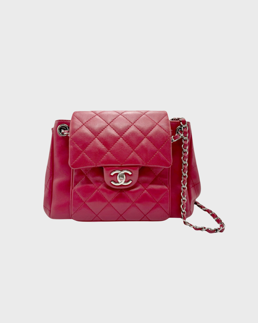 Chanel Timeless Rojo estructurado | Piel de cordero con herrajes plateados