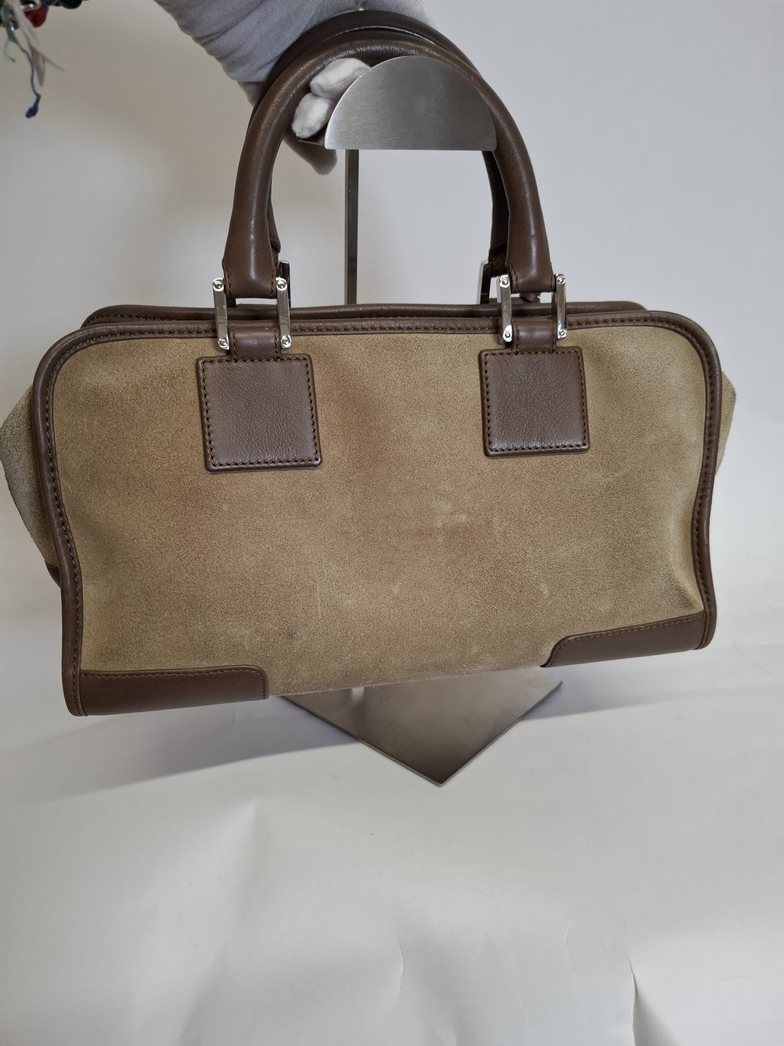 Loewe Amazona 28 Ante Beige Herrajes Plata