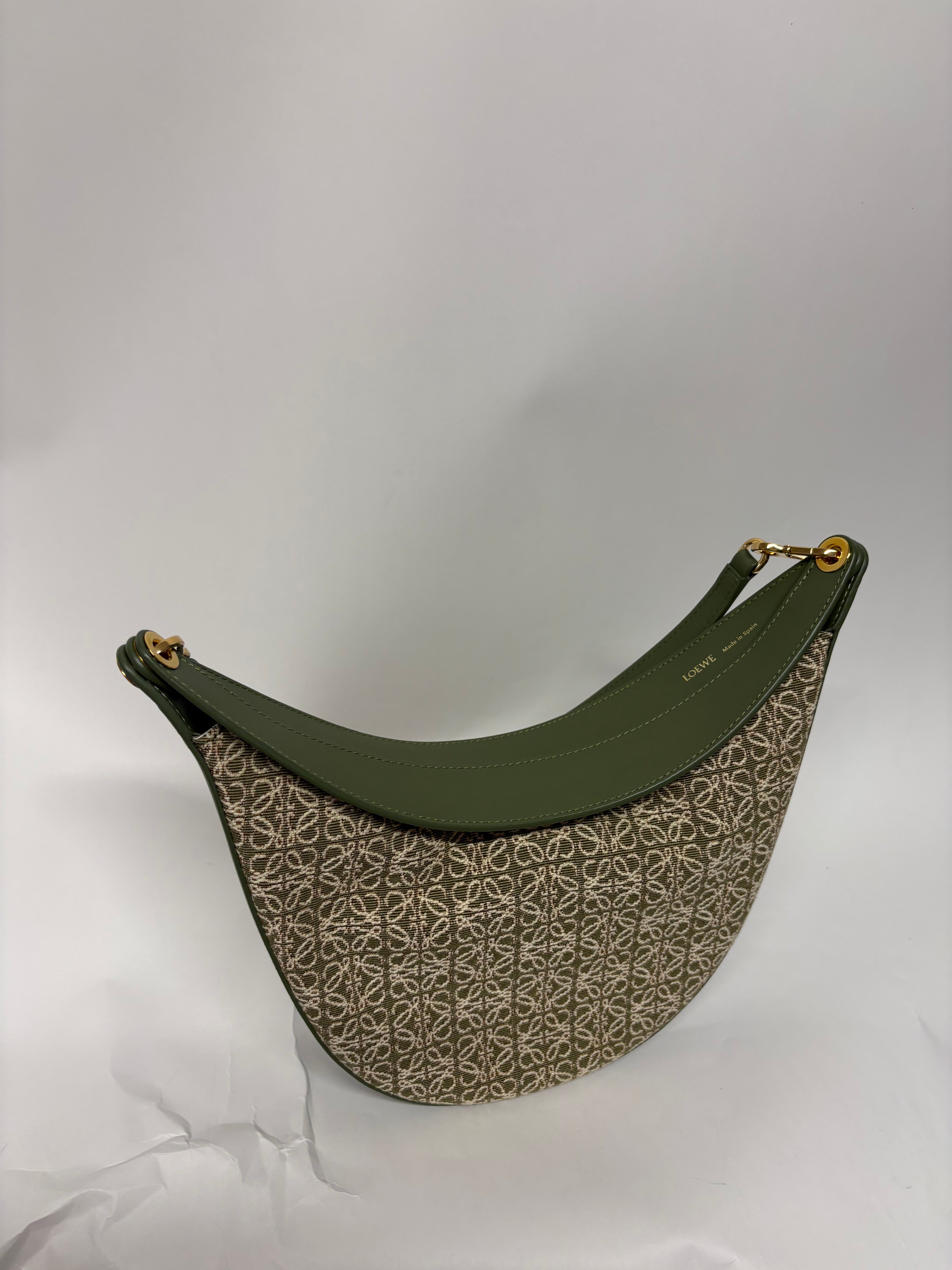 Loewe Luna Hobo Verde Anagrama