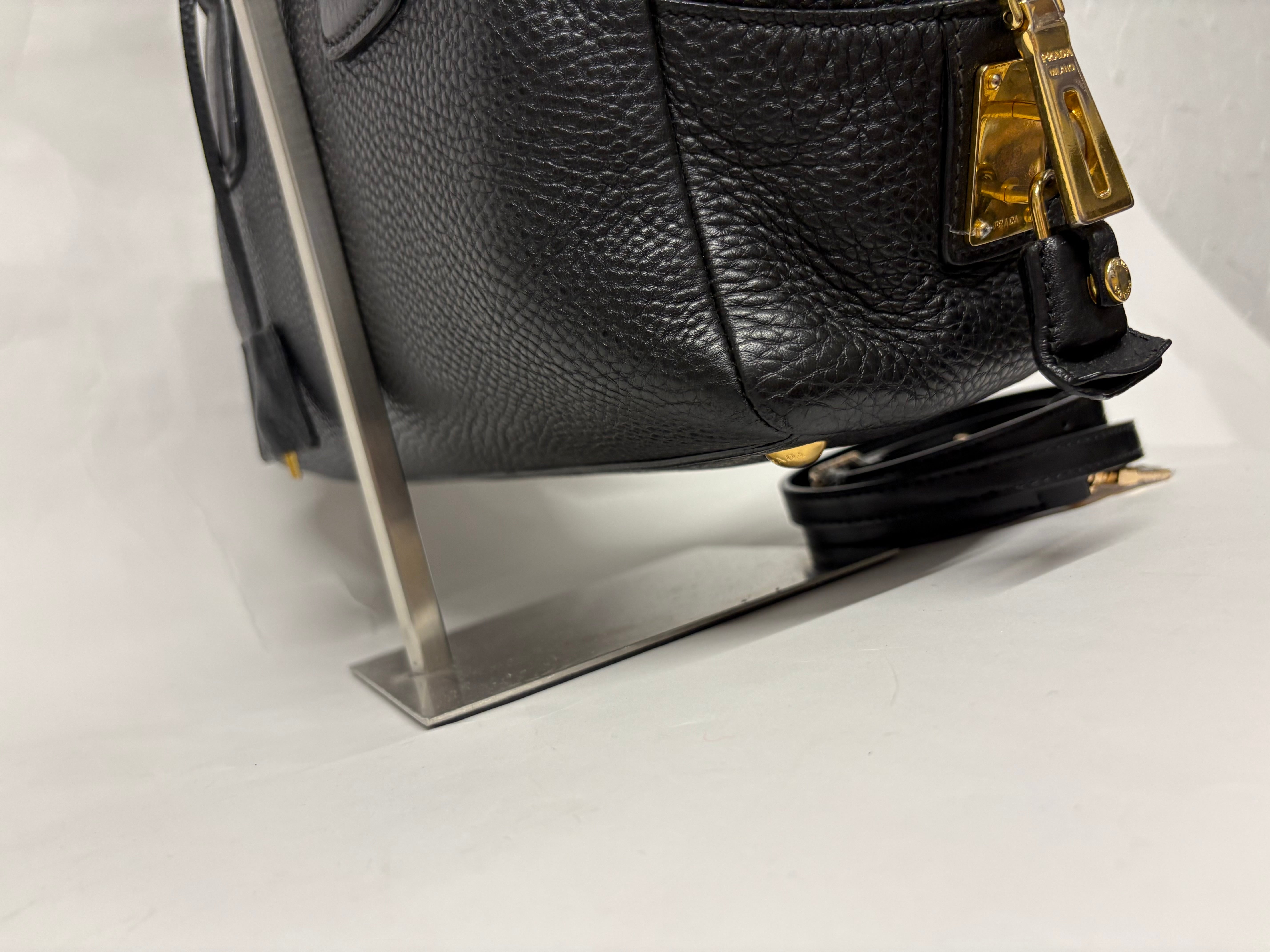 Prada Vitello Daino Negro 2-Way Original – Bandolera