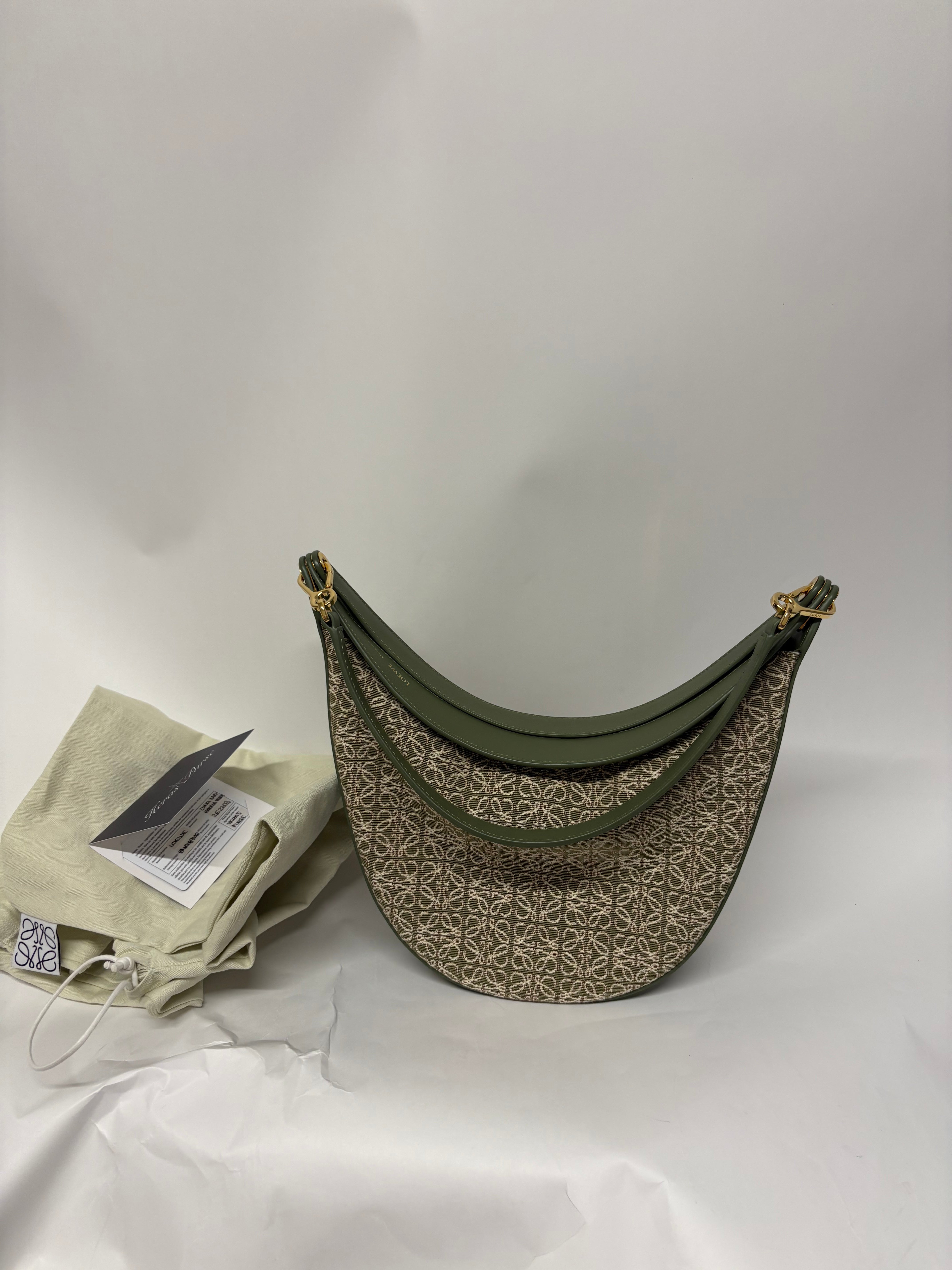 Loewe Luna Hobo Verde Anagrama