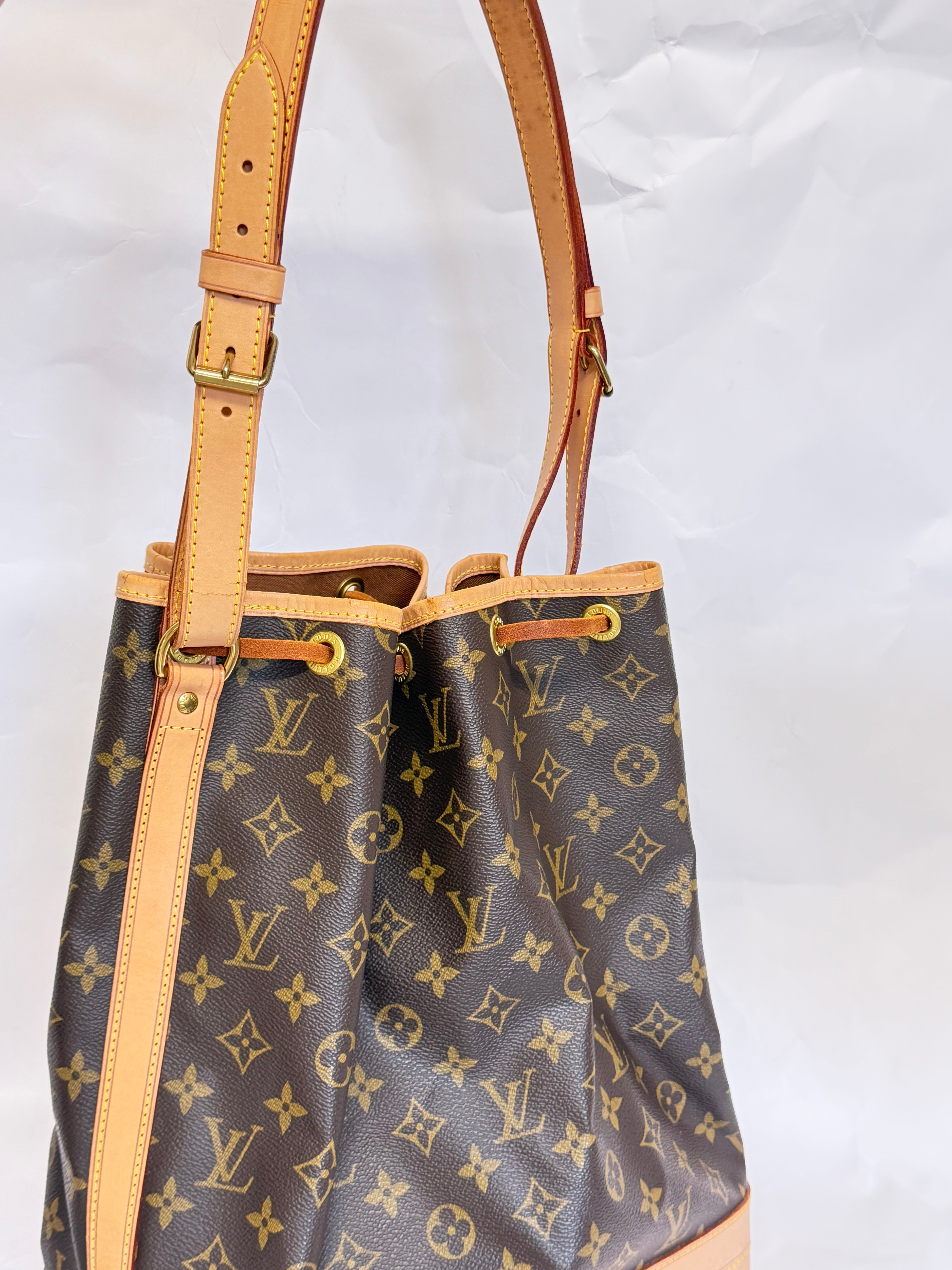 Louis Vuitton Noé clásico grande Monogram
