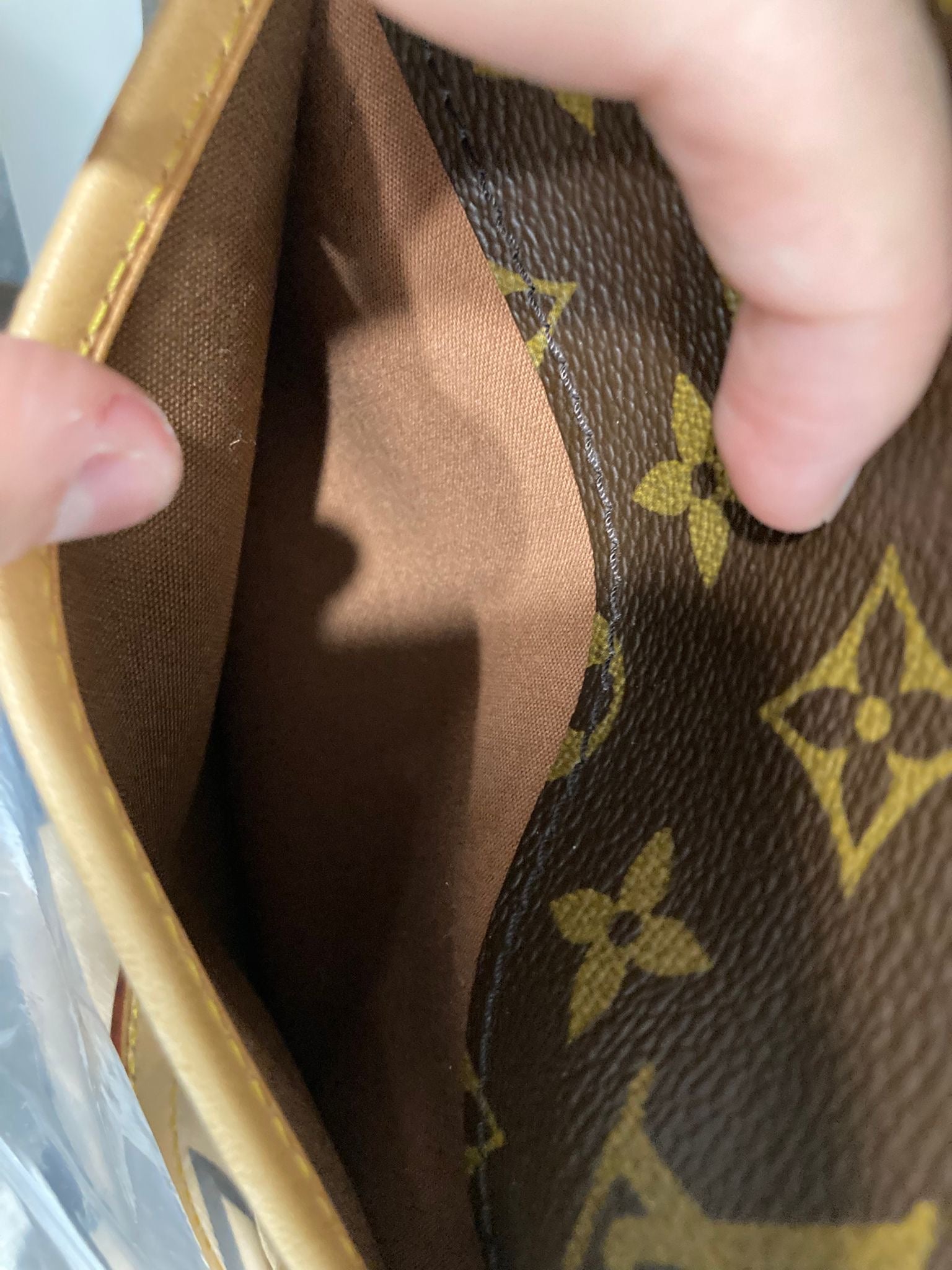 Louis Vuitton bandolera long