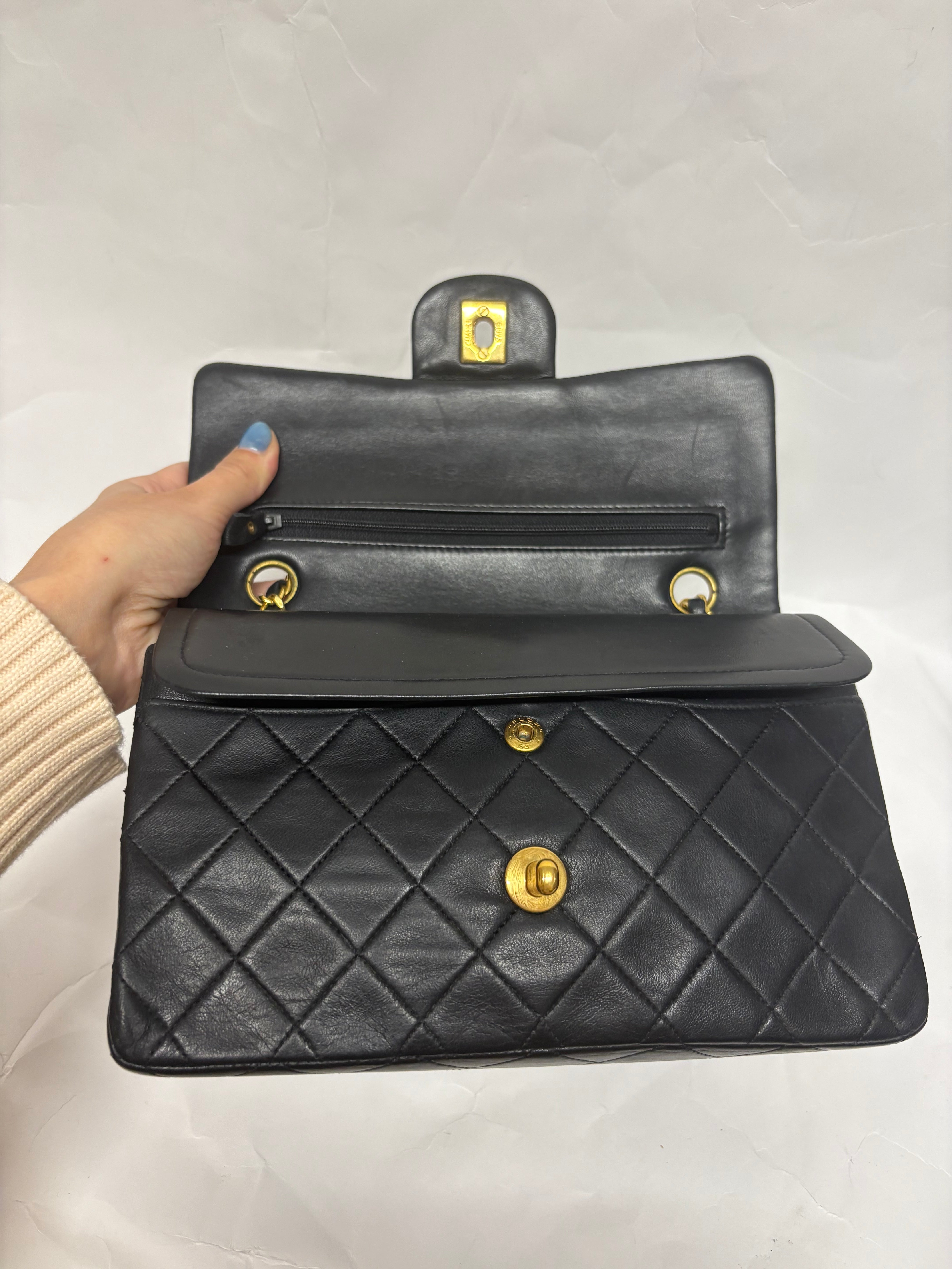 Chanel Timeless Matelassé 23 Double Flap negro serie 1