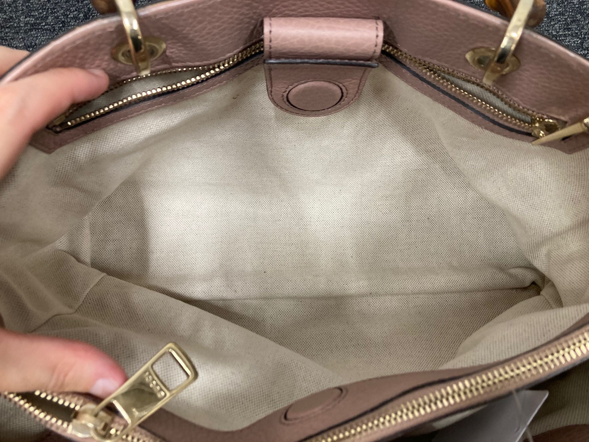 Gucci Bamboo 2Way Bag en piel rosa empolvado y bandolera