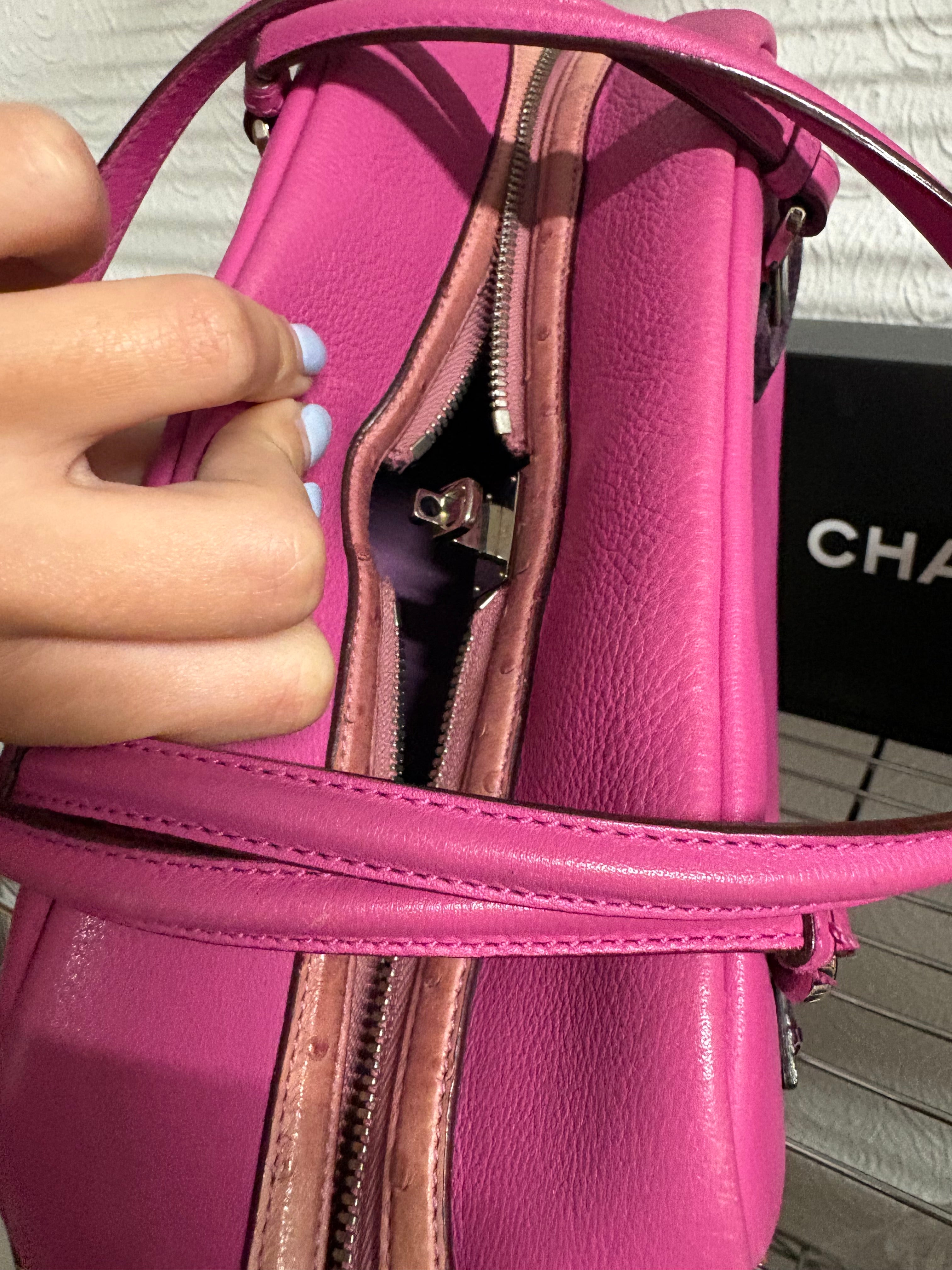 Loewe Bolso Vintage Fucsia Piel con Detalles Exóticos