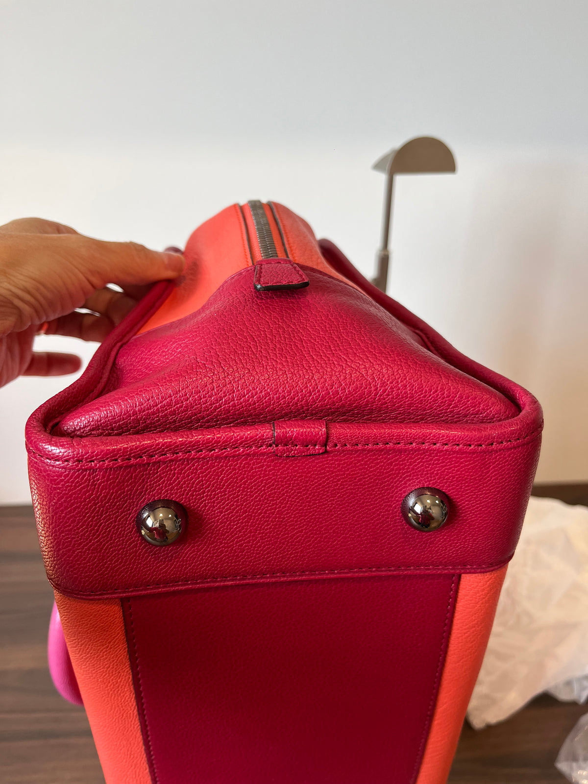 Loewe Amazona 36 Piel de Cabra Tricolor Coral, Rosa y Rojo