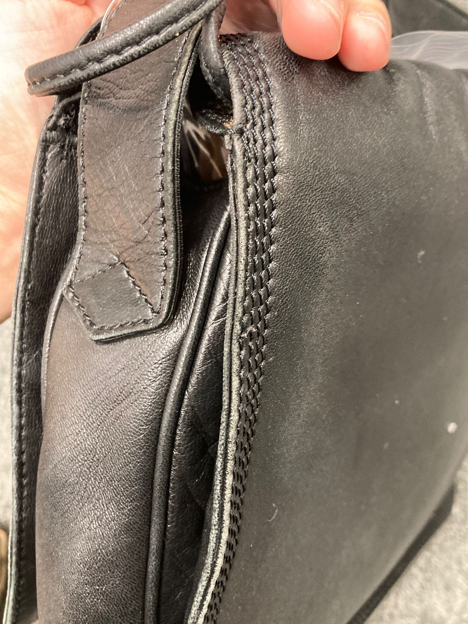 Loewe Flamenco Shoulder en piel negra pequeño