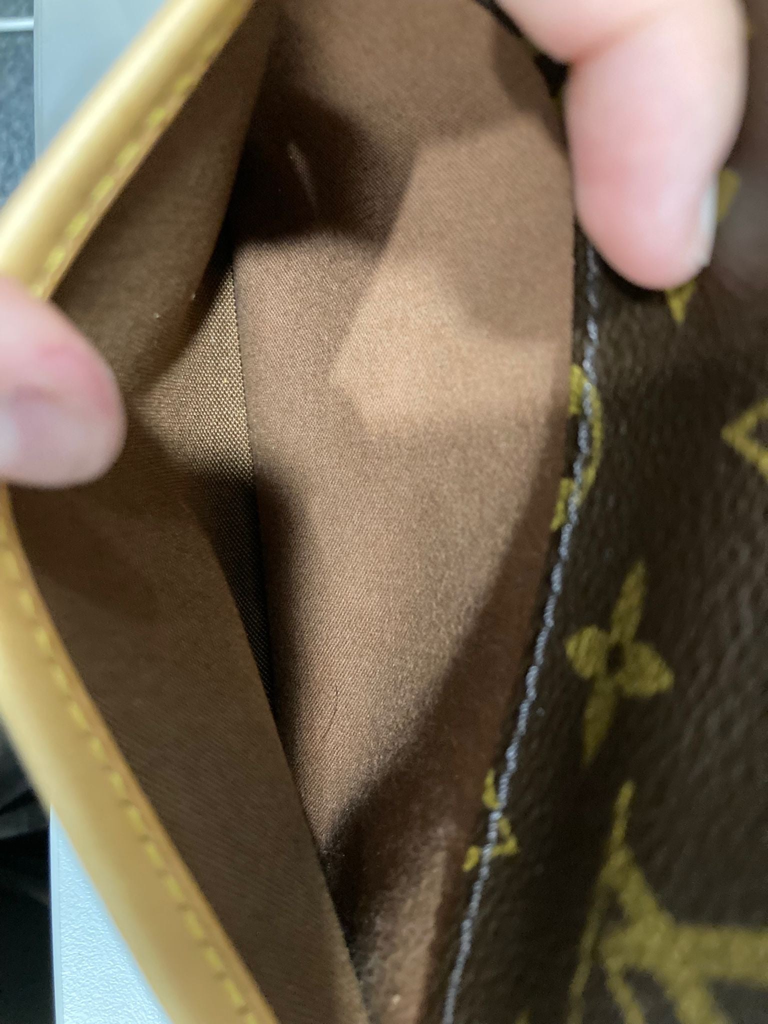 Louis Vuitton bandolera long
