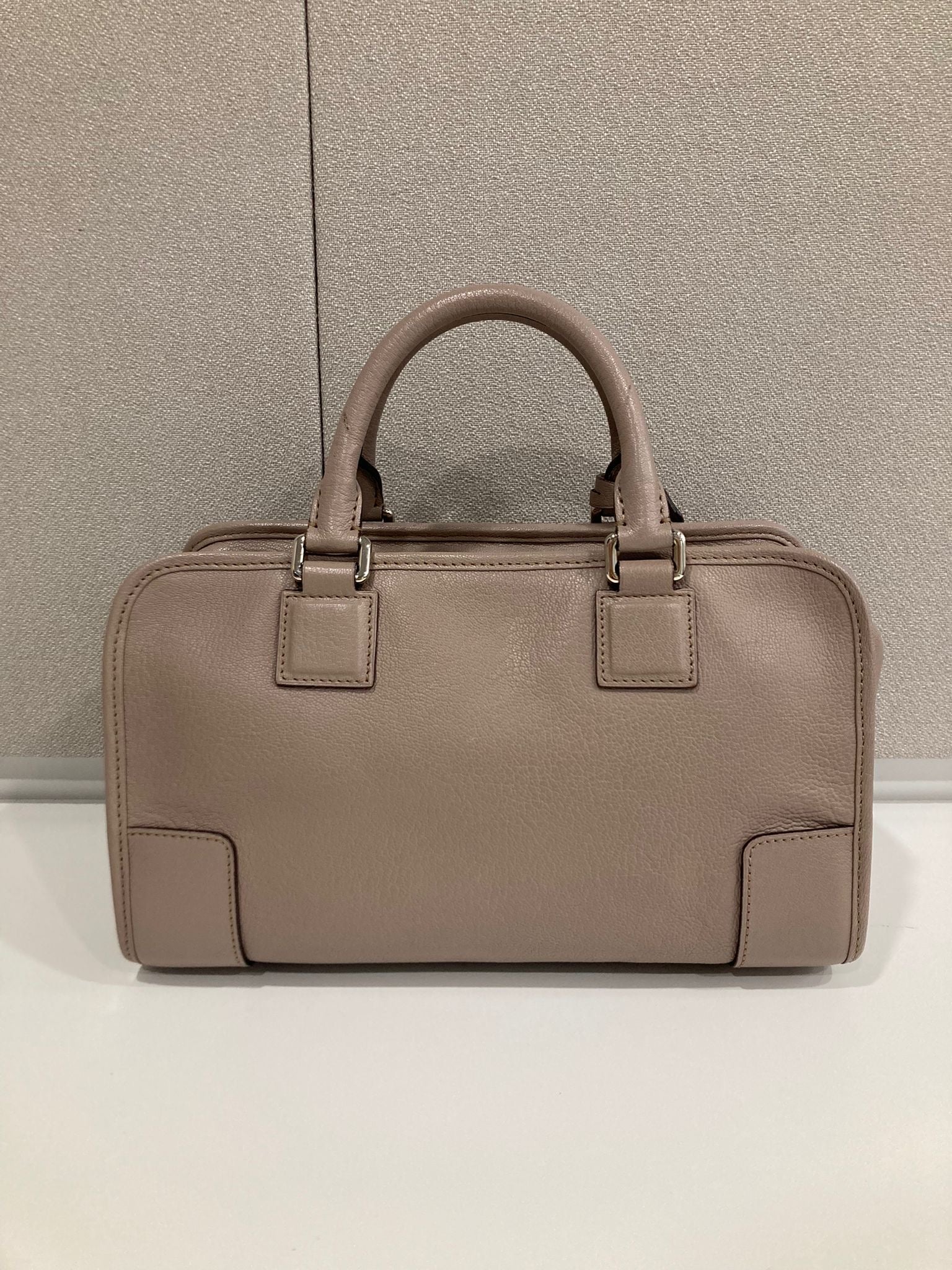 Loewe amazona 30 beige gris