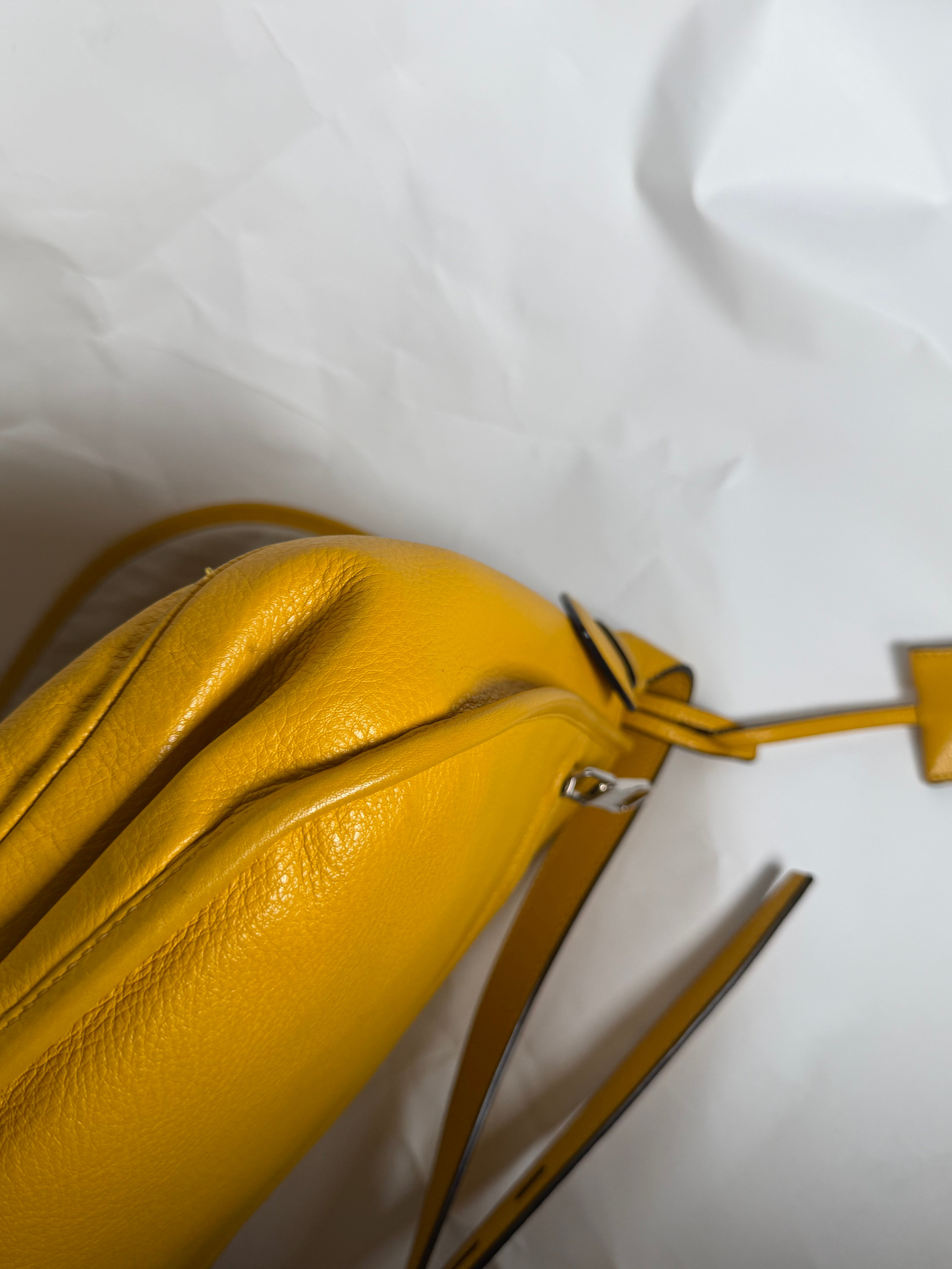 Loewe heritage grande Amarillo