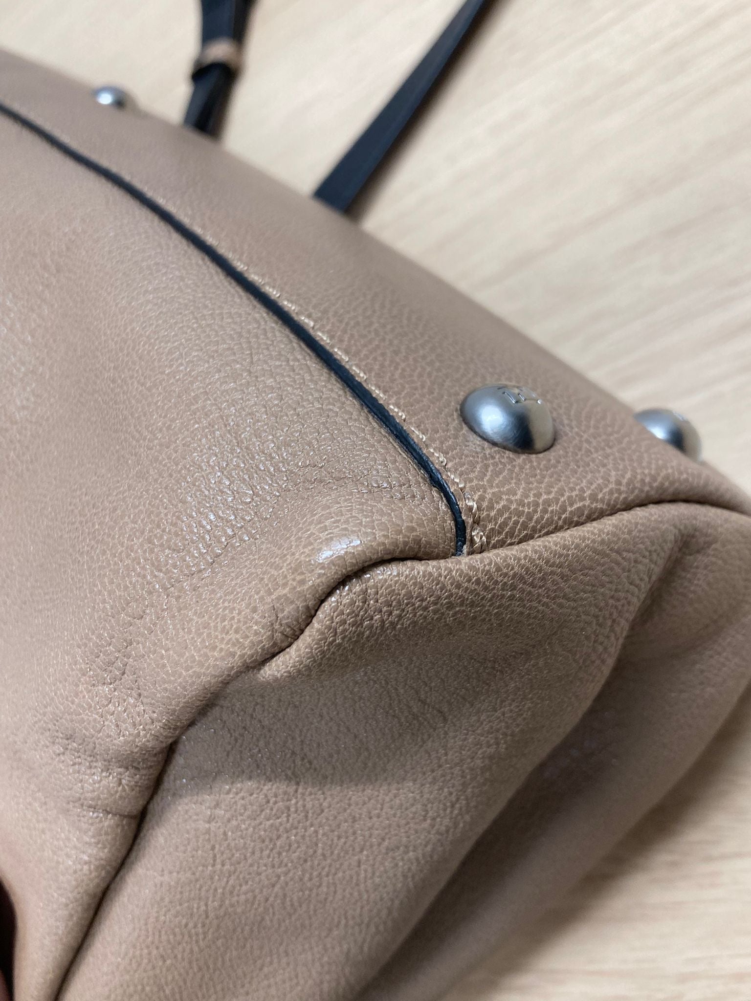 Fendi peekaboo Beige topo bandolera mediano