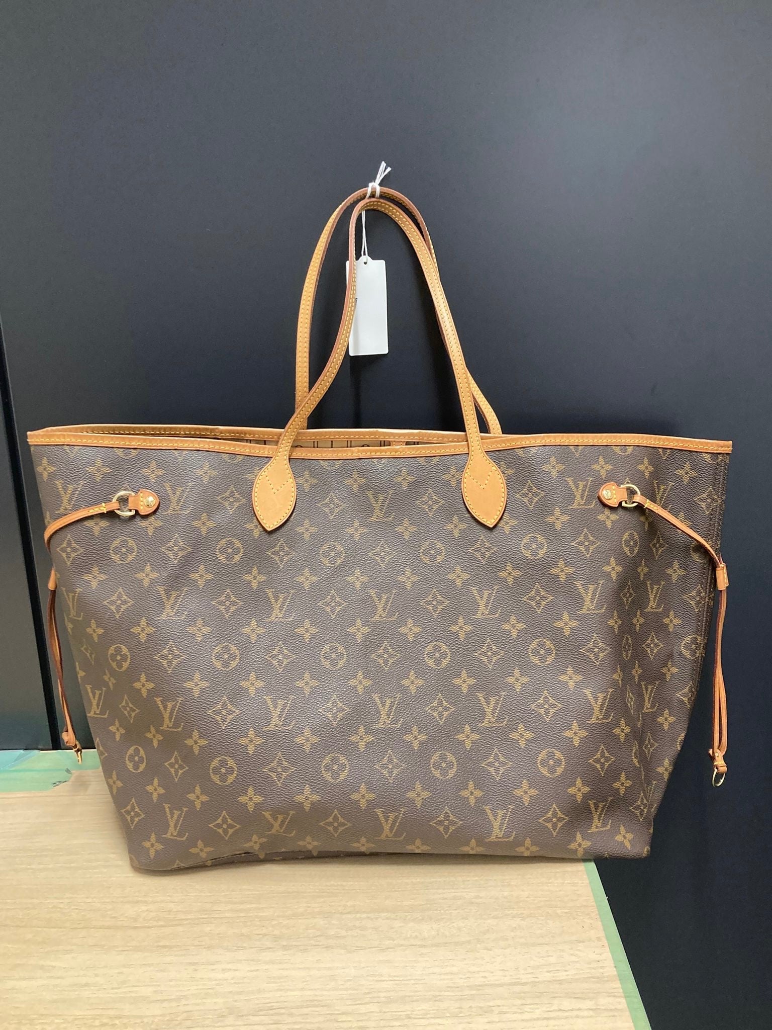Louis Vuitton Neverfull GM canvas monogram