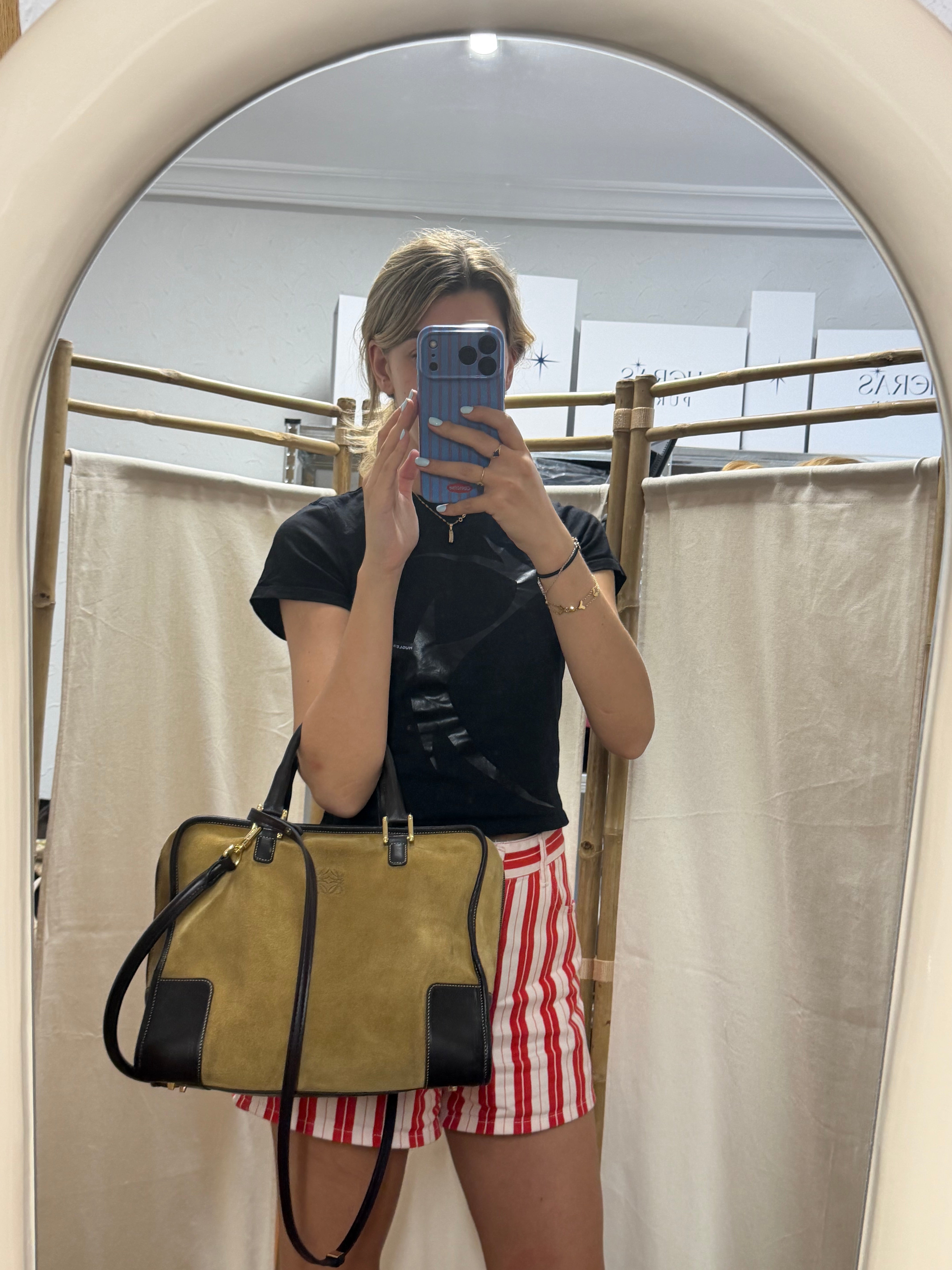 Loewe Amazona 32 Ante Oro y Piel Marrón