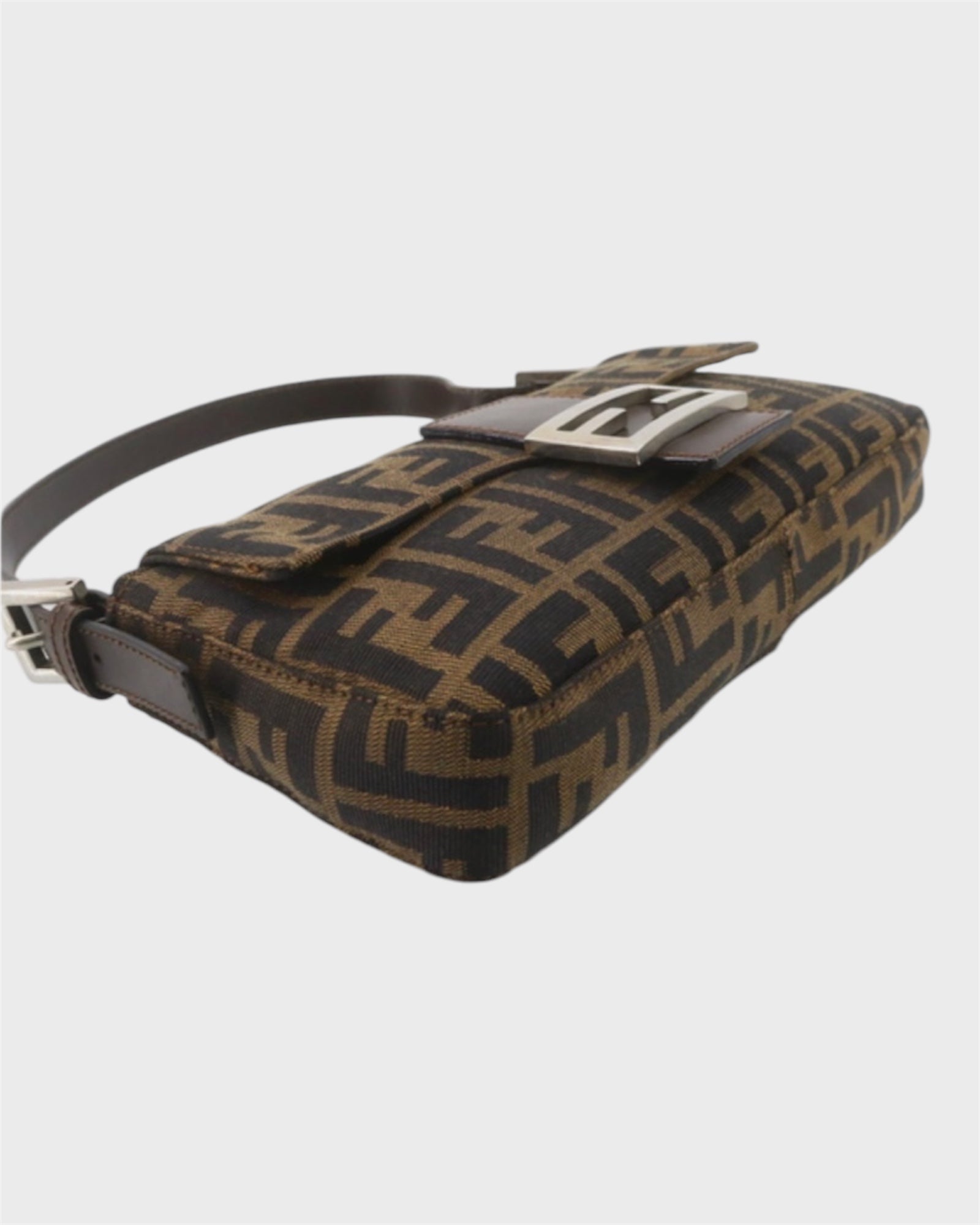 Fendi baguette clásica