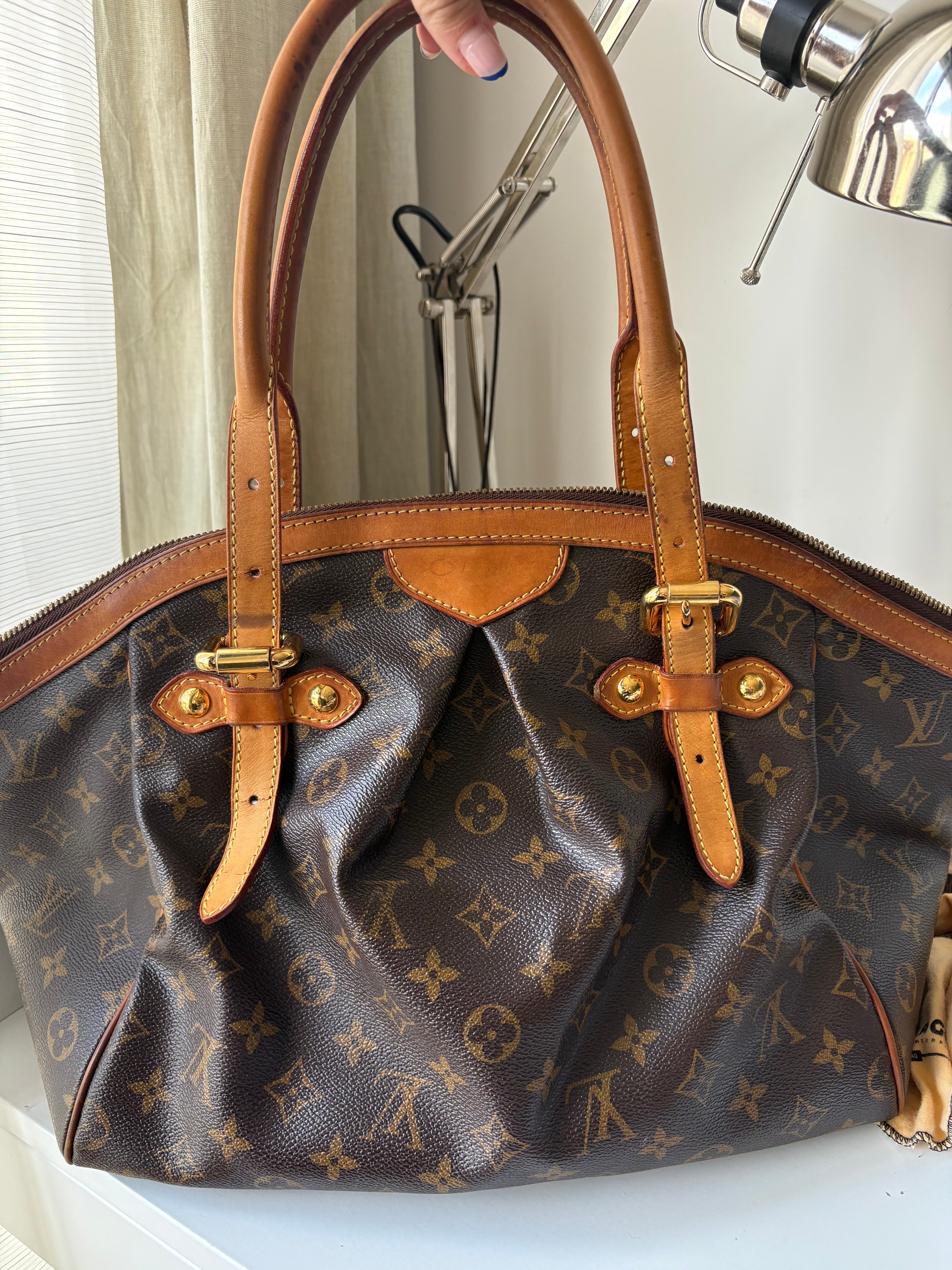 Louis Vuitton Tivoli GM Monogram