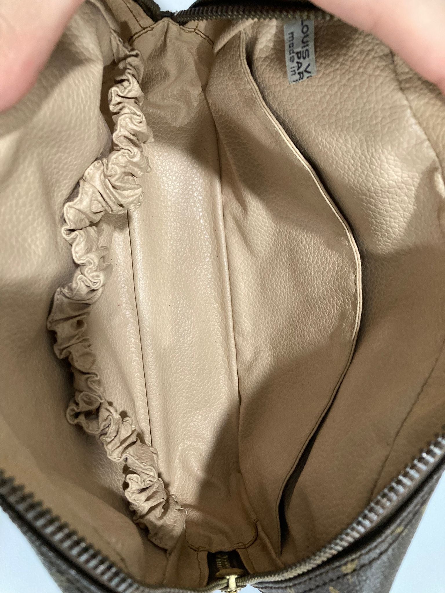 Louis Vuitton Trousse Toilette 23 Monogram – Vintage