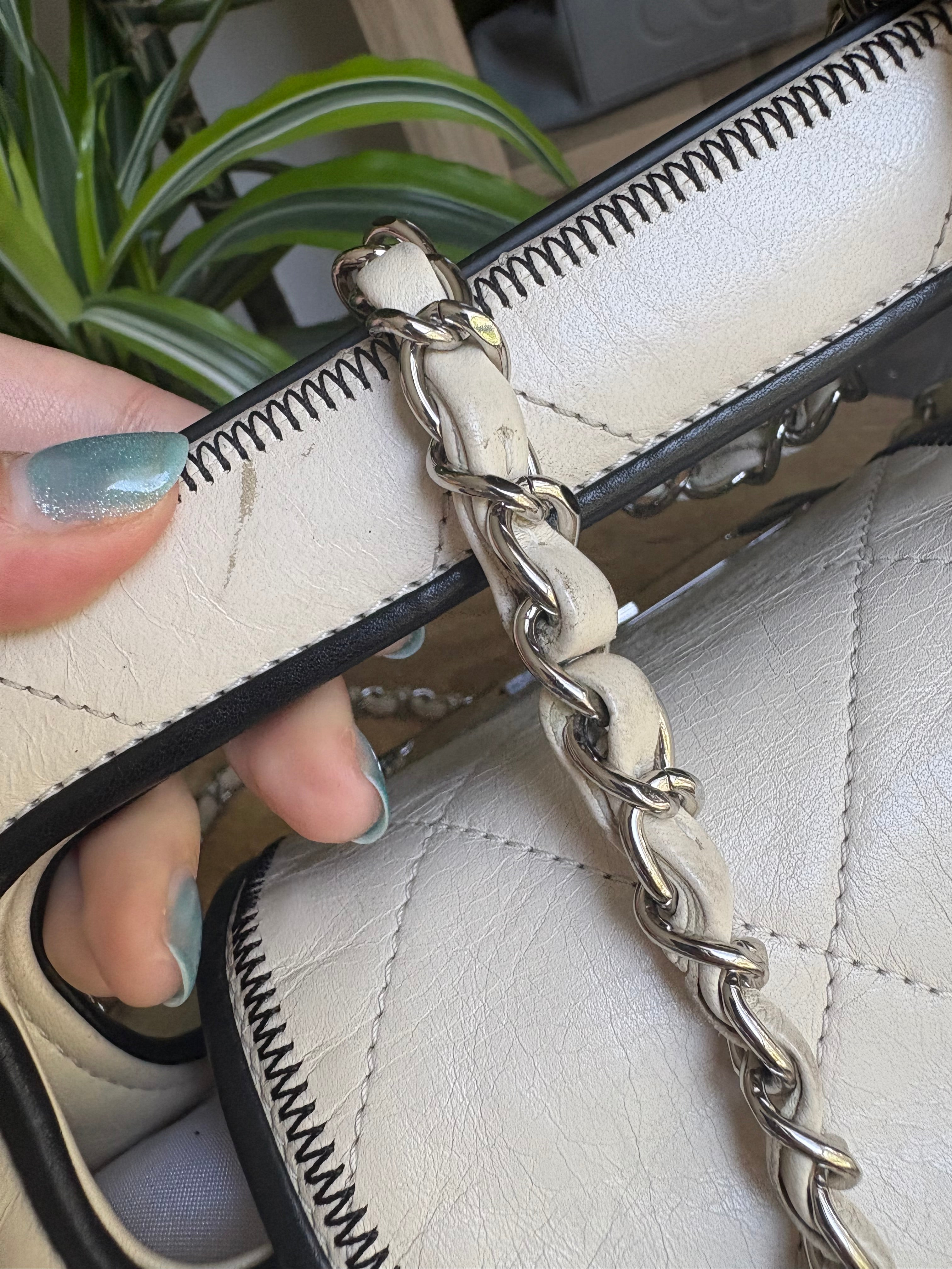 CHANEL - Reissue Accordion Flap blanco