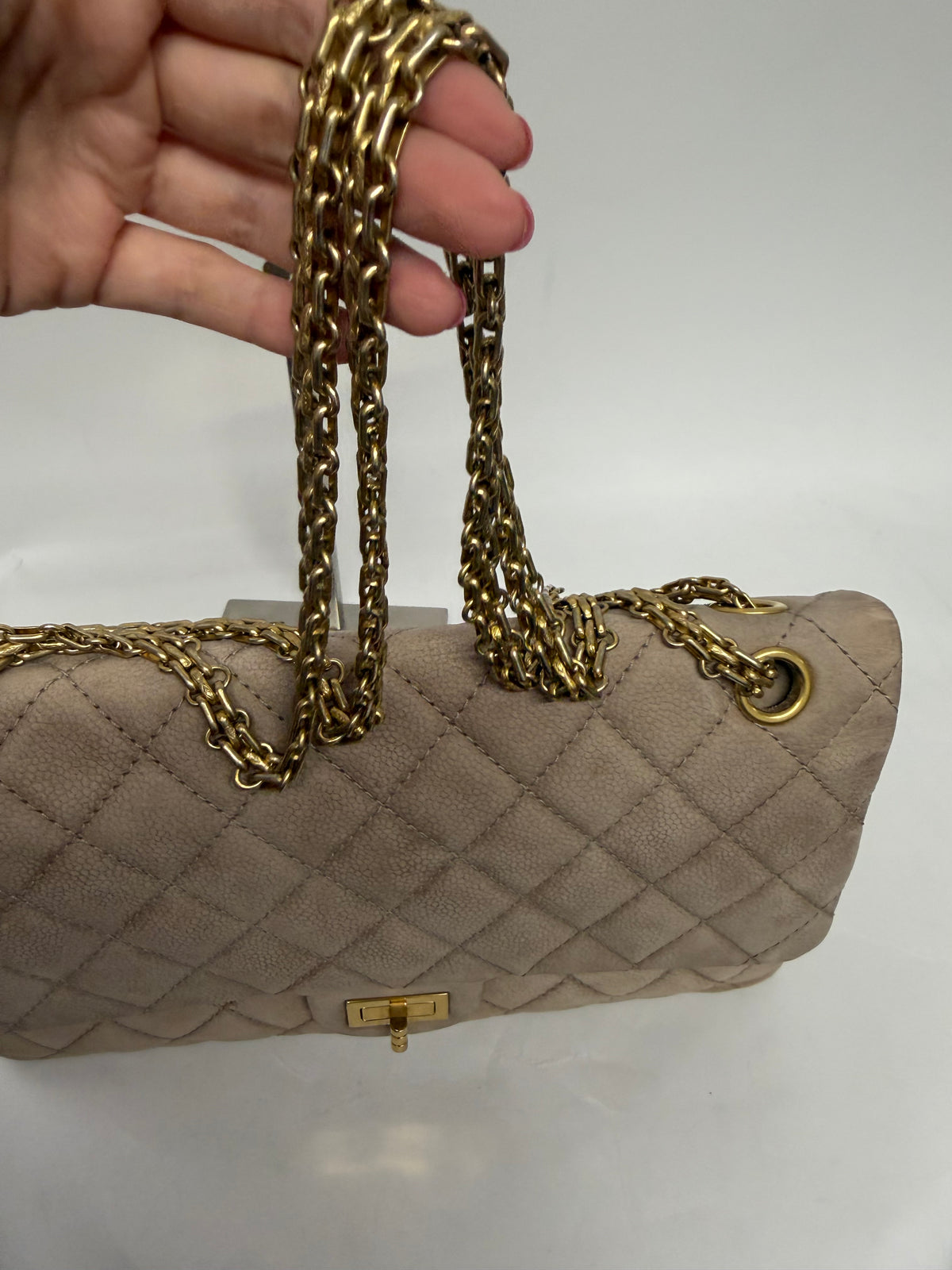 Chanel Reissue 2.55 Double Flap 227 Piel Caviar Nobuk Beige · Serie 17
