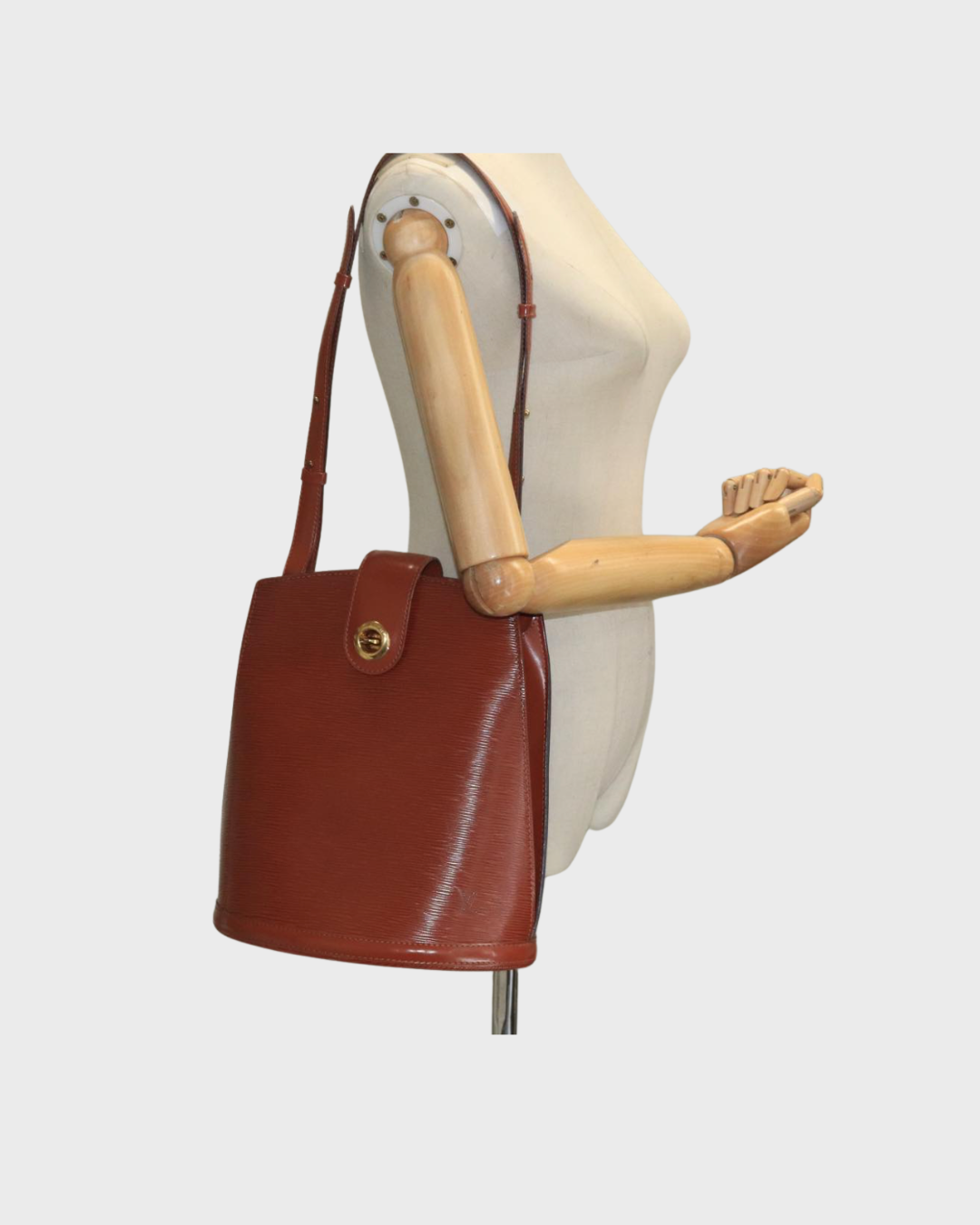 Louis Vuitton Cluny Marrón