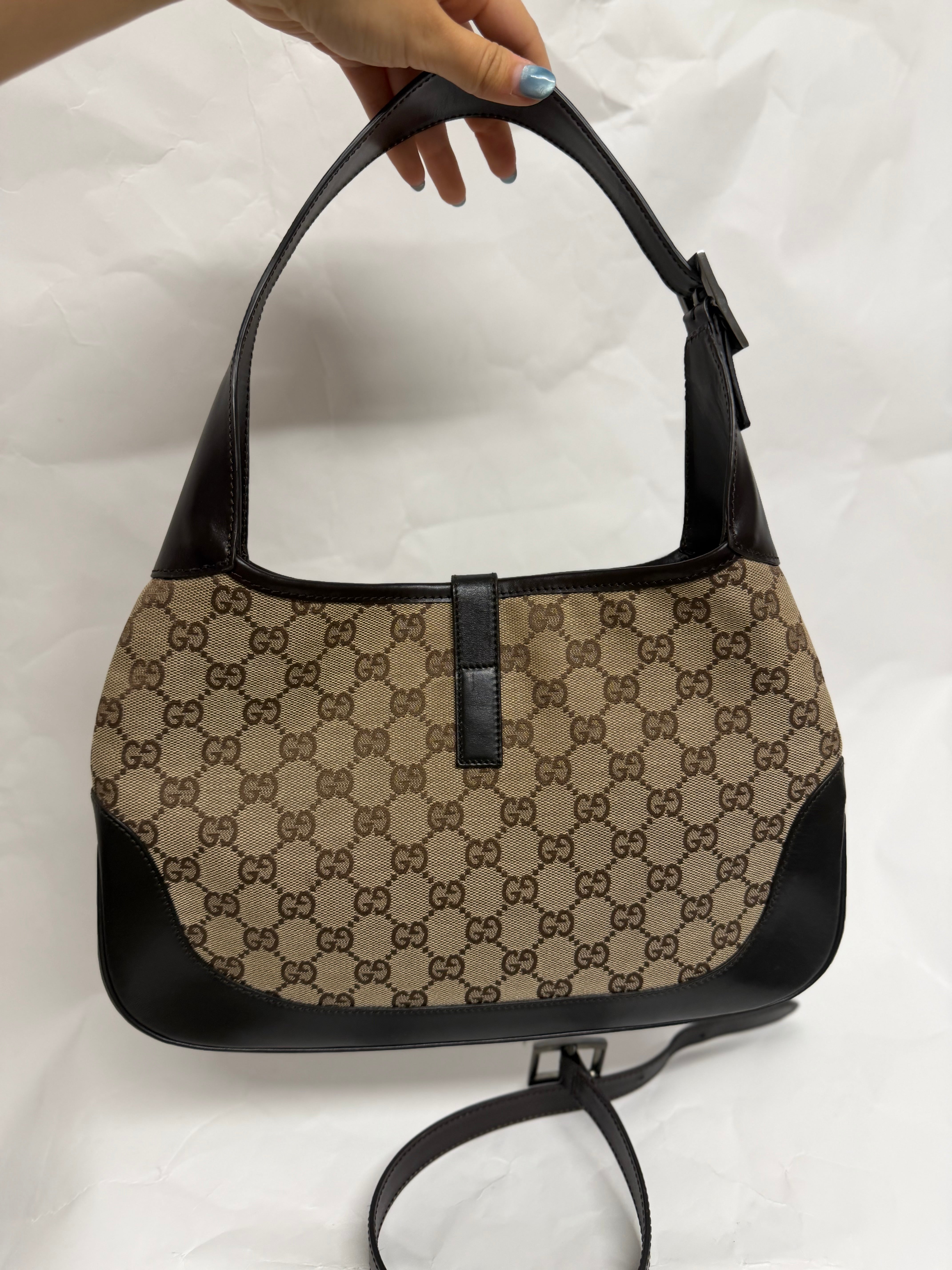 Gucci Jackie GG Canvas Web pequeña con bandolera