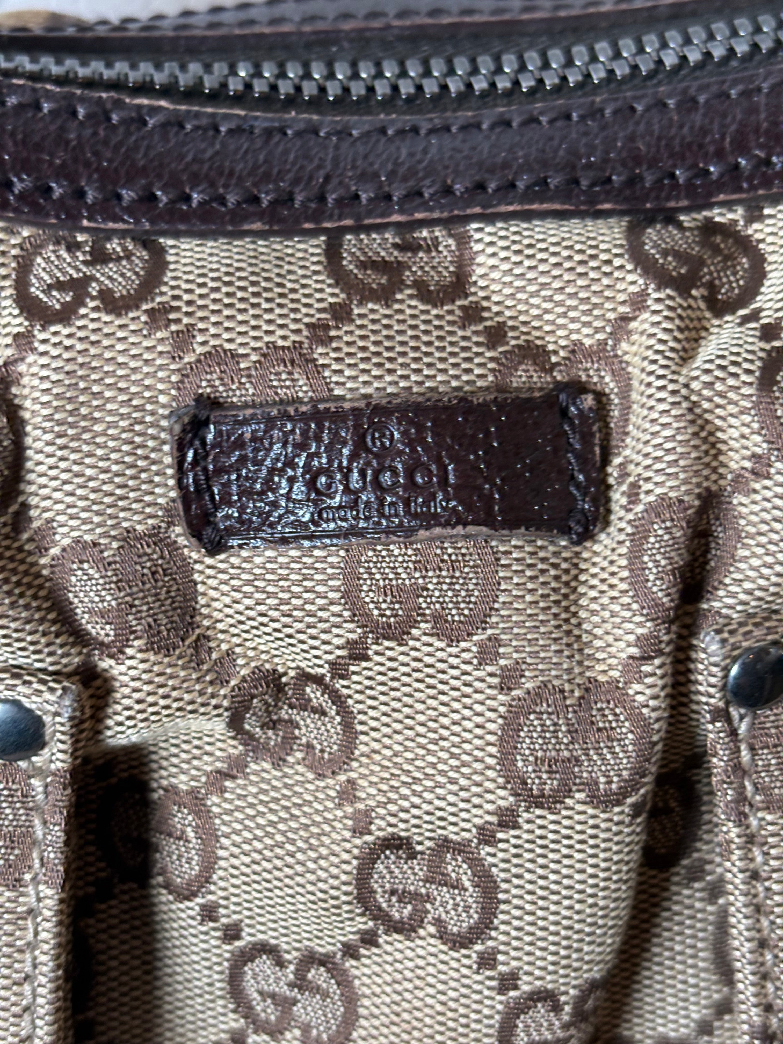 GUCCI Bolso de hombro GG Canvas con bolsillos frontales