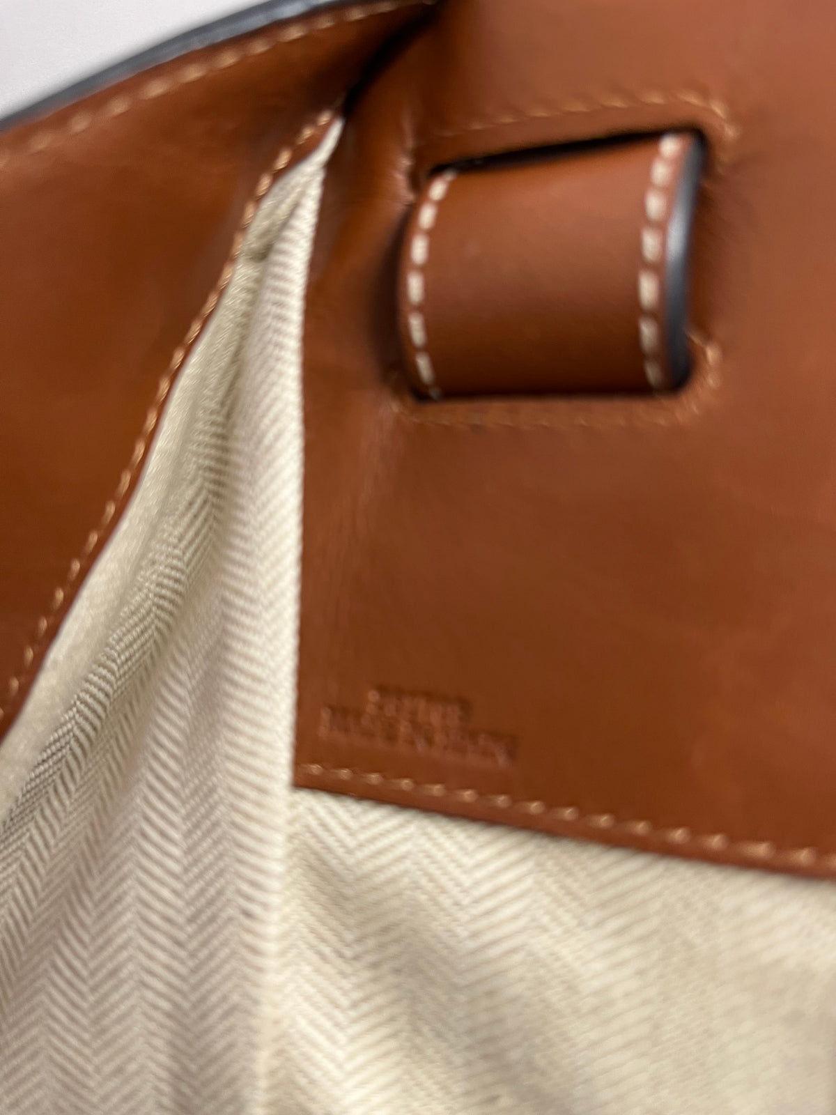 Loewe Hammock GRANDE Piel Graneada Marrón Camel Herrajes Dorados