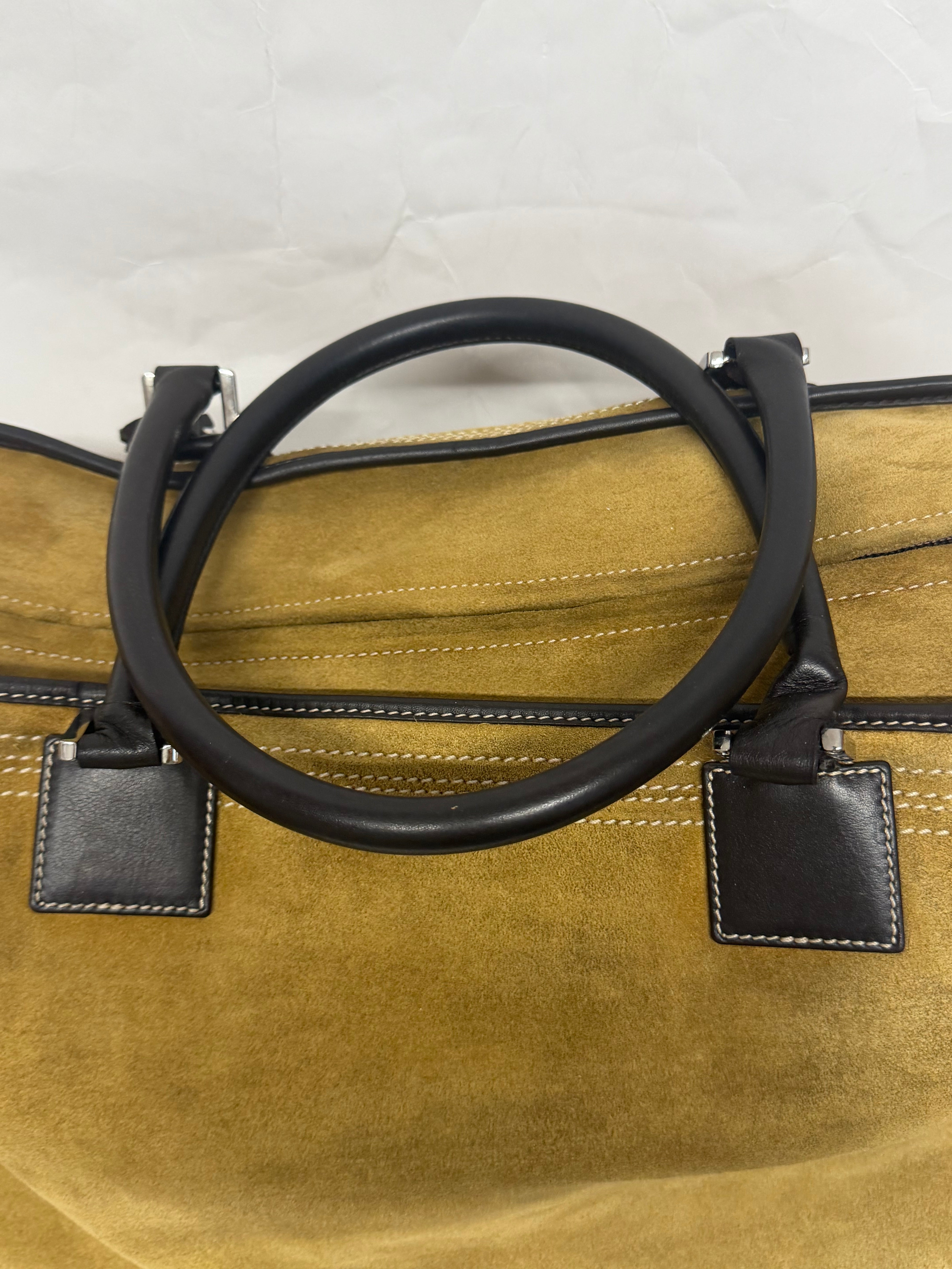 Loewe Amazona 44 | Ante Oro Anagrama Grande