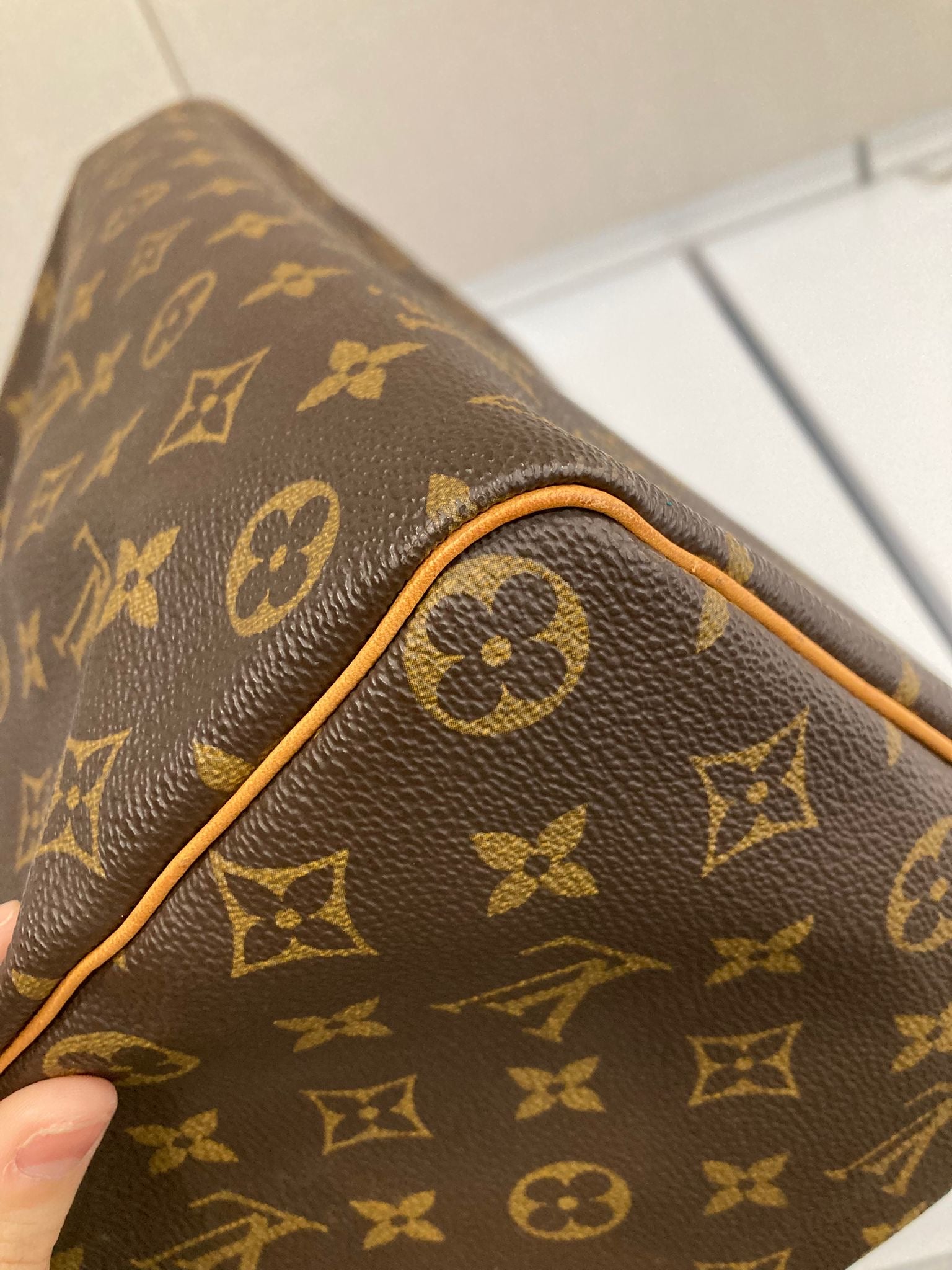Louis Vuitton speedy 35 monogram canvas