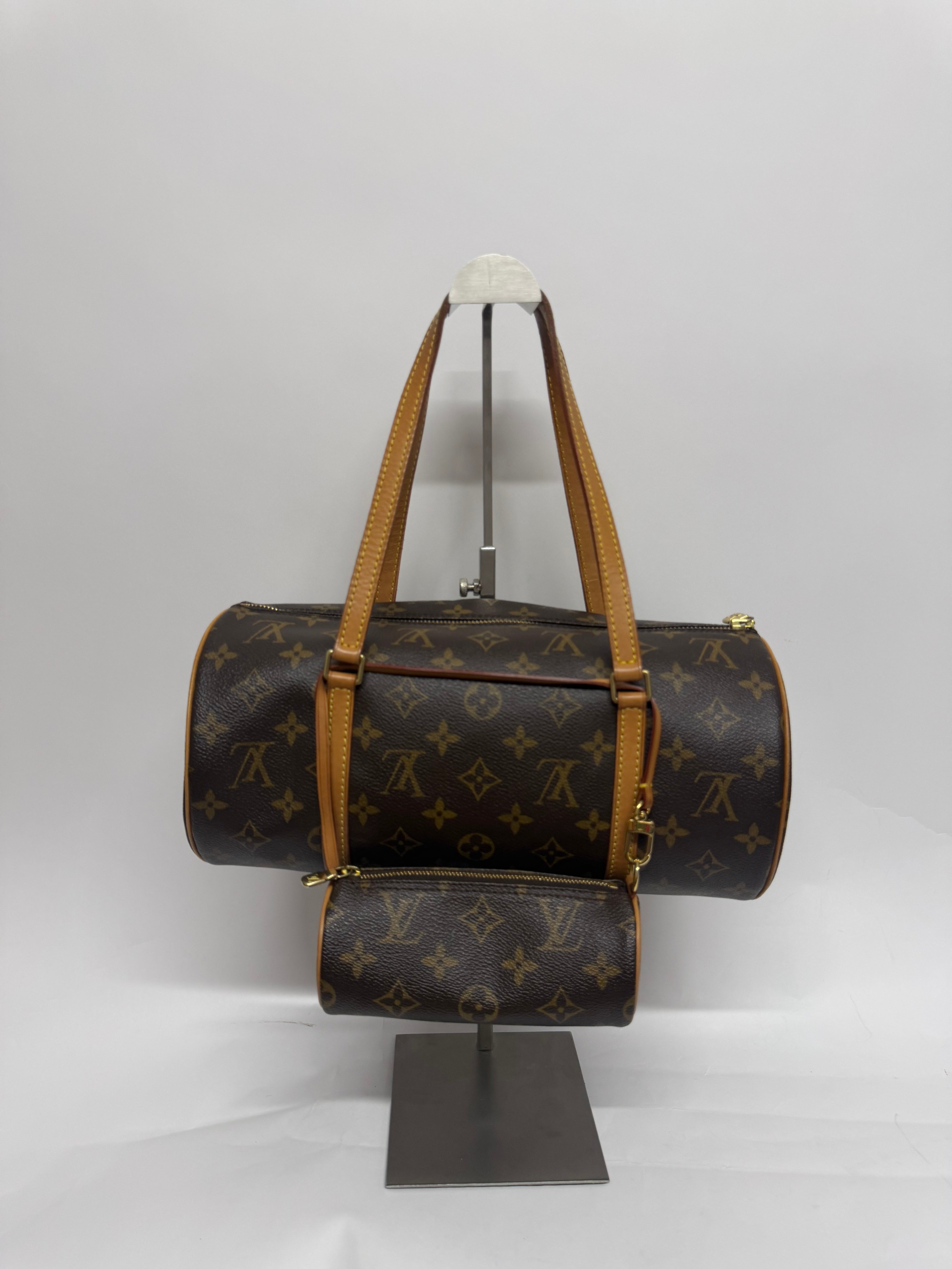 Louis Vuitton Papillon 30 Monogram con pouch
