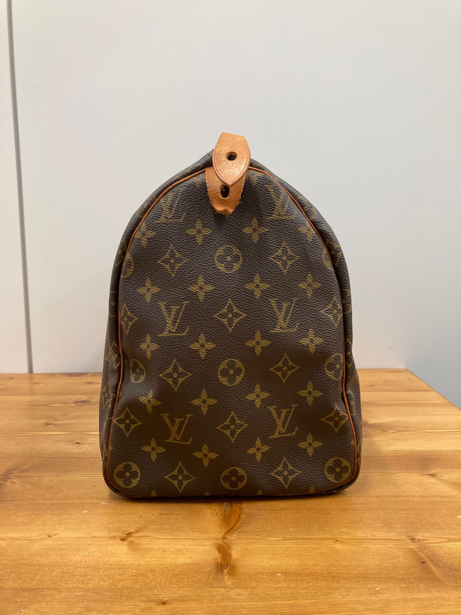 Louis Vuitton speedy 40 canvas monogram