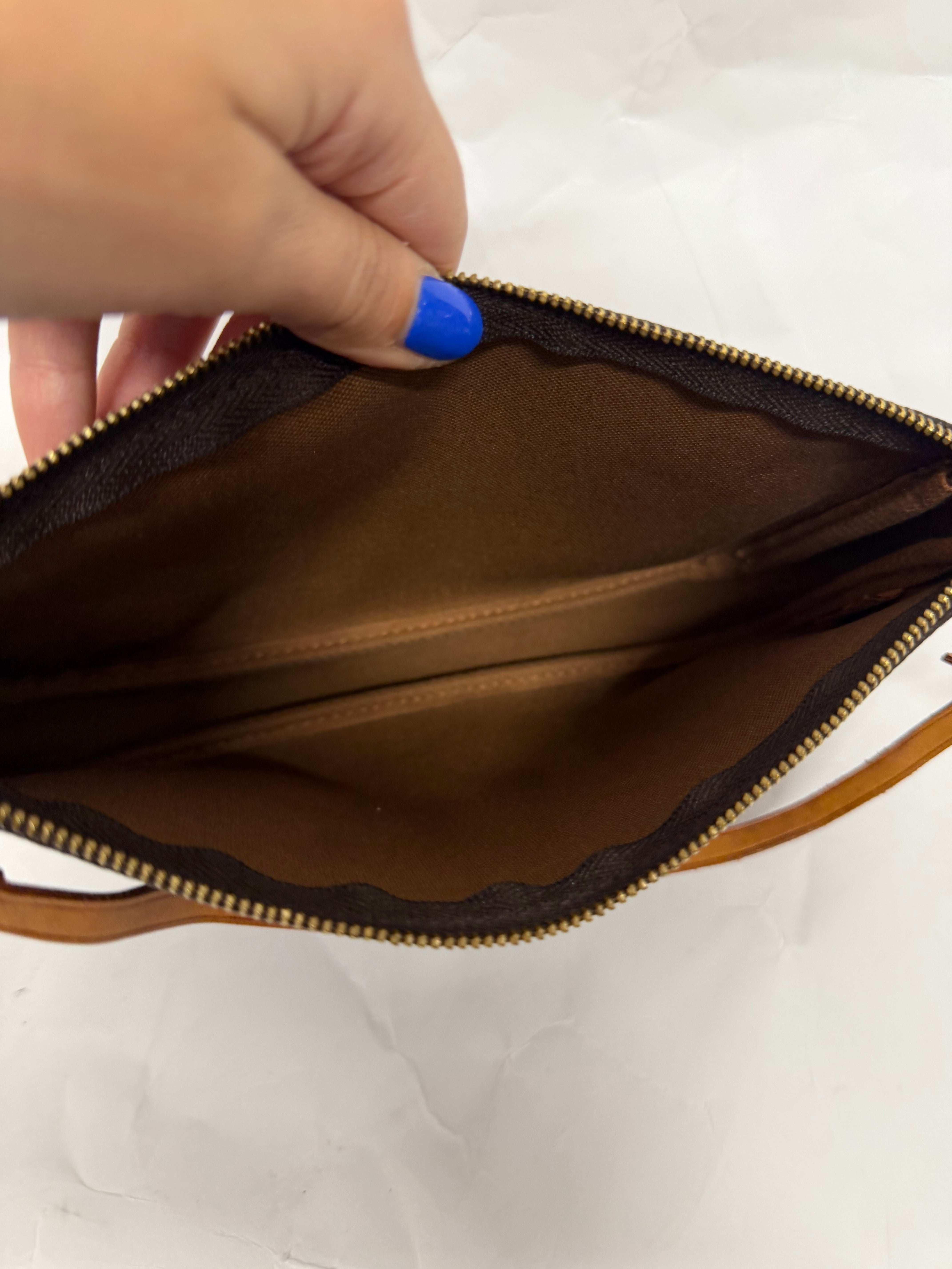 Louis Vuitton Pochette Accessoires monogram con 2 bandoleras extra