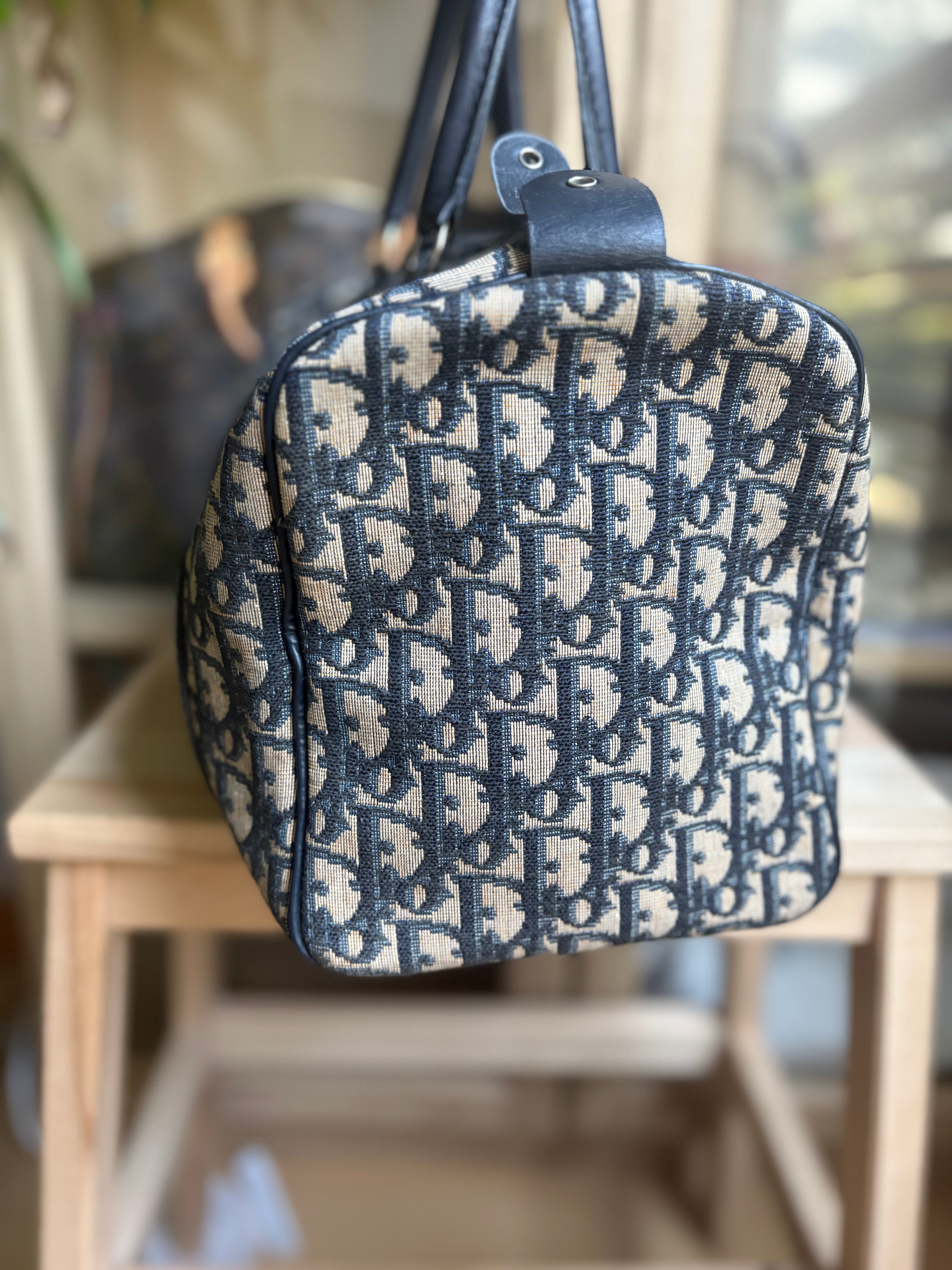 Bolso Dior Trotter Boston monograma Oblique azul marino – Talla 30